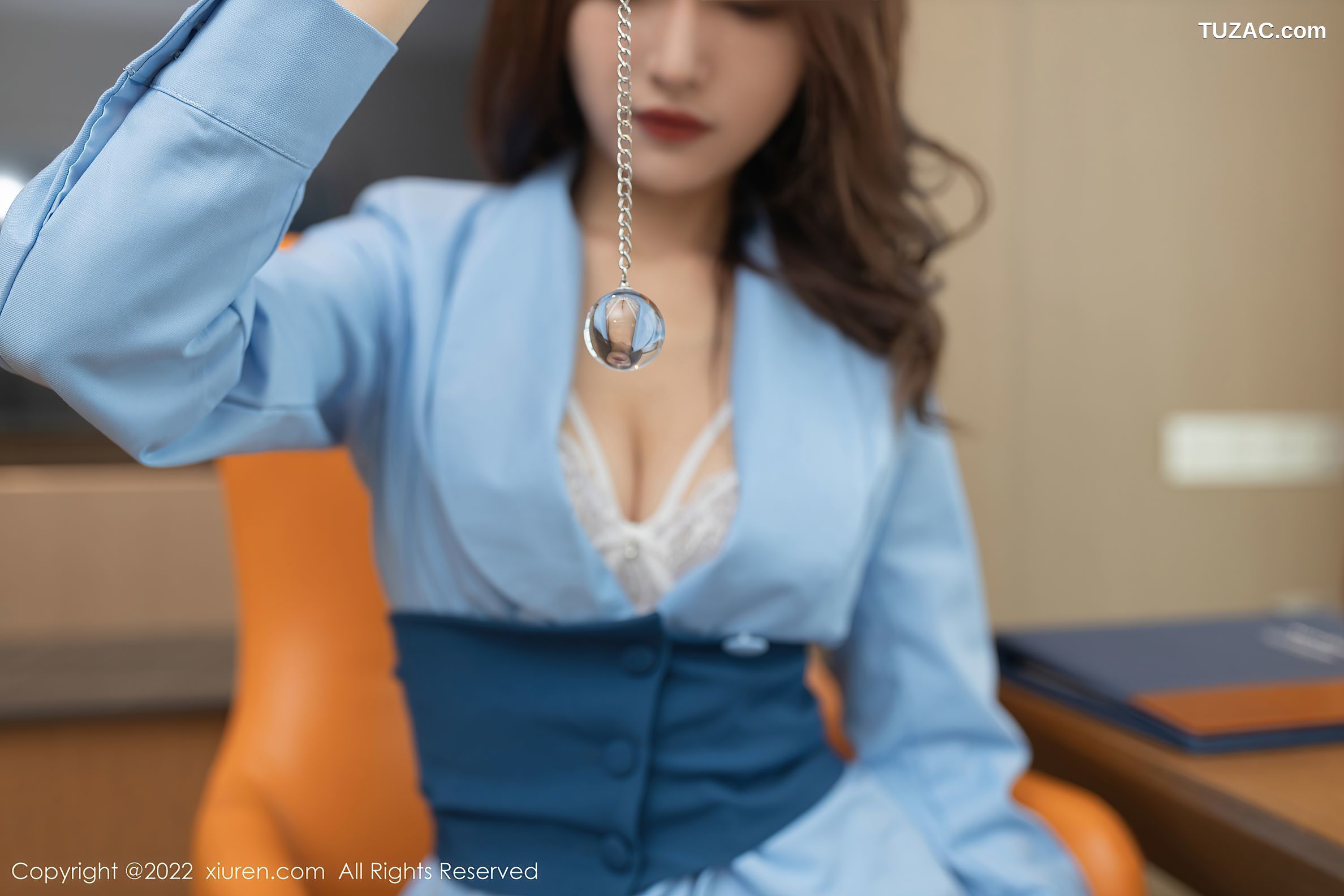 XiuRen秀人网-4461-陆萱萱-角色扮演主题精致白色蕾丝内衣肉丝裤袜-2022.01.13