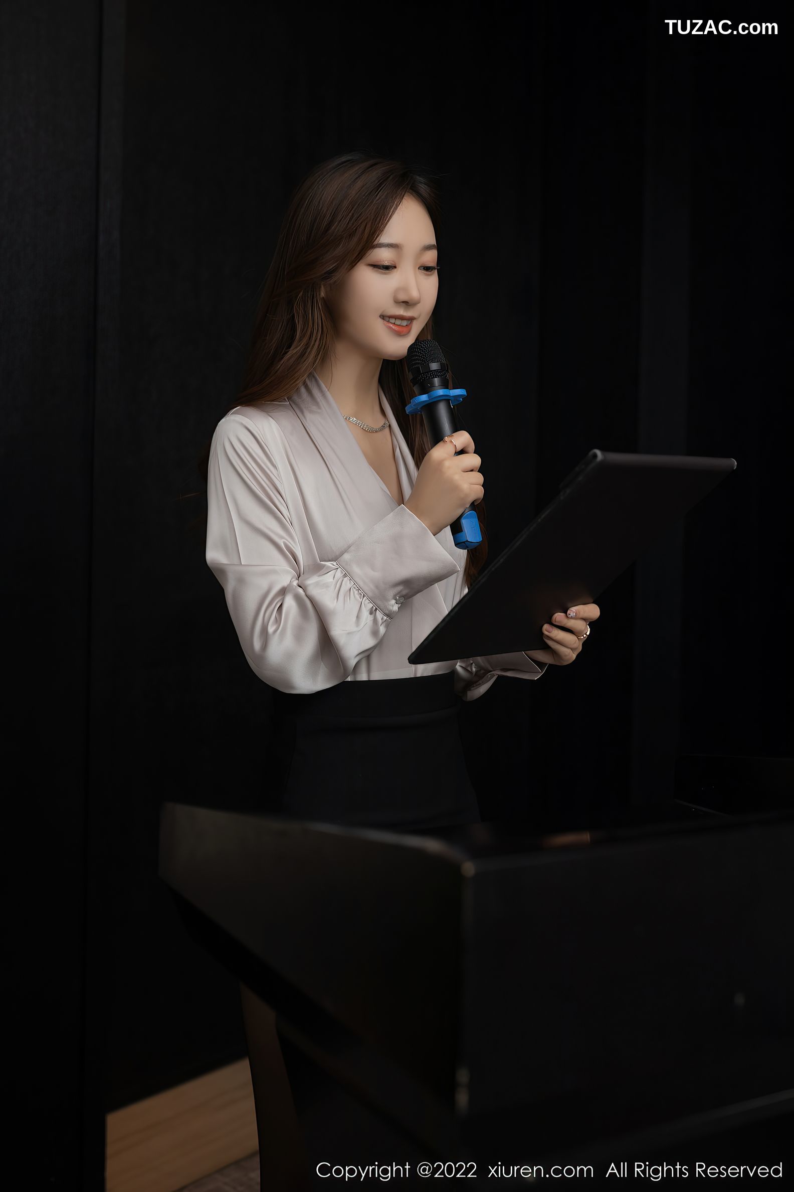 XiuRen秀人网-4485-唐安琪-角色扮演主题黑丝裤袜-2022.01.19