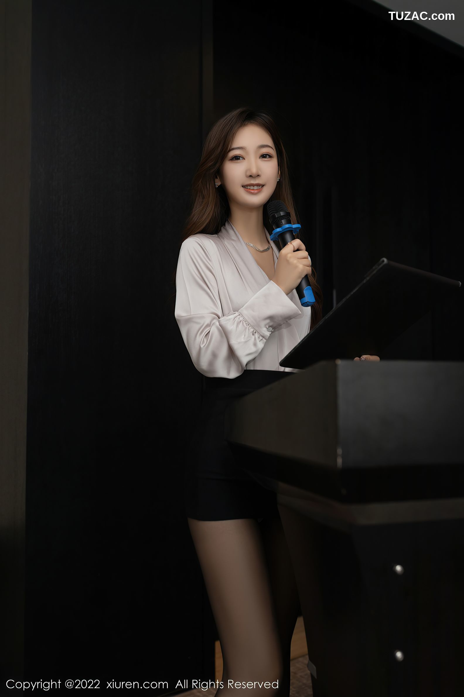 XiuRen秀人网-4485-唐安琪-角色扮演主题黑丝裤袜-2022.01.19