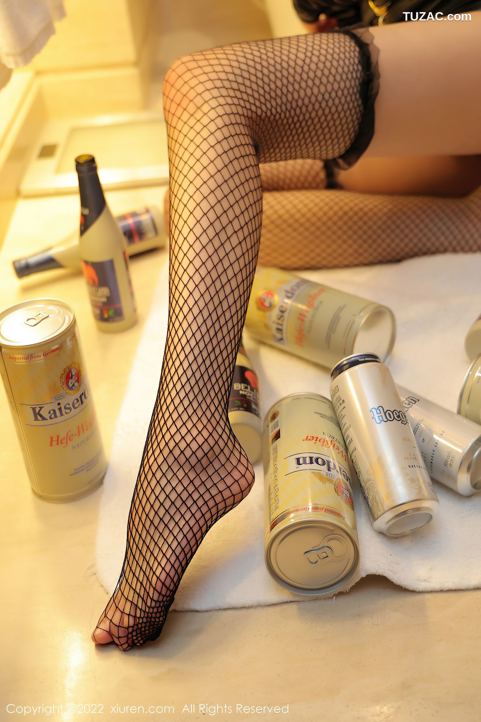 XiuRen秀人网-4489-Arude薇薇-浴室黑皮上衣性感内衣黑丝网袜-2022.01.20