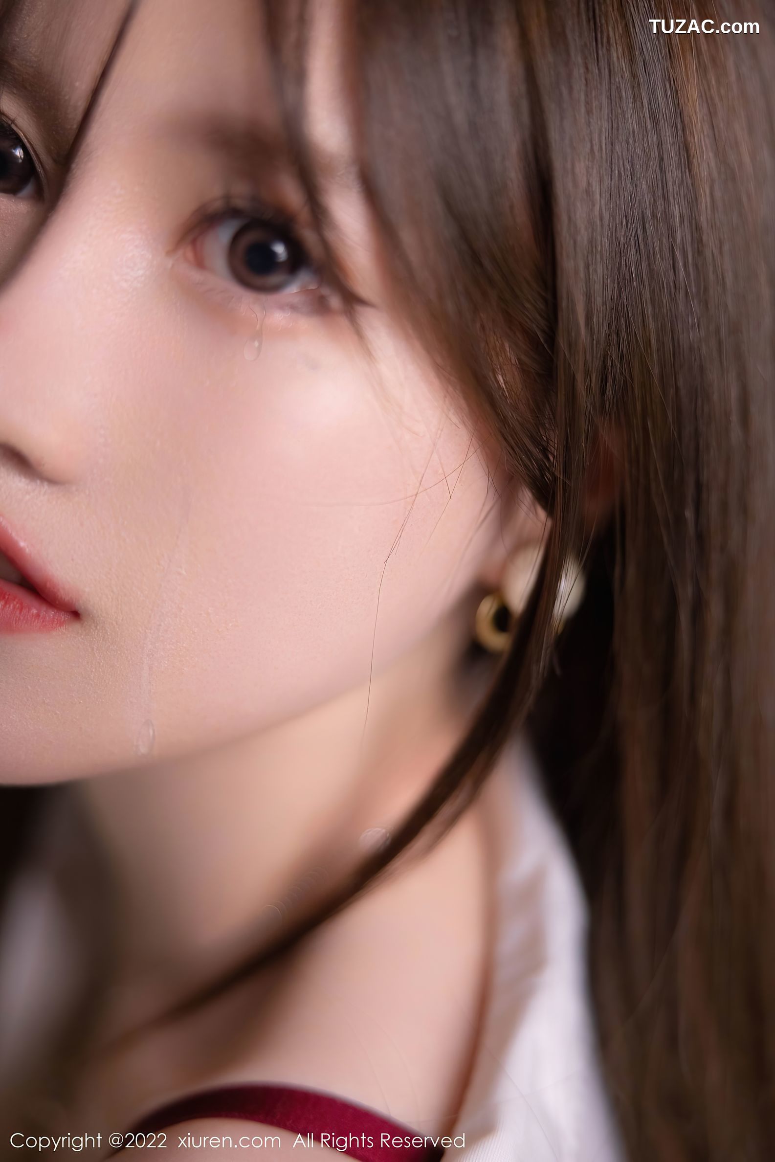 XiuRen秀人网-4492-美桃酱-户外夜晚树林-床上性感女兵制服黑丝-2022.01.20