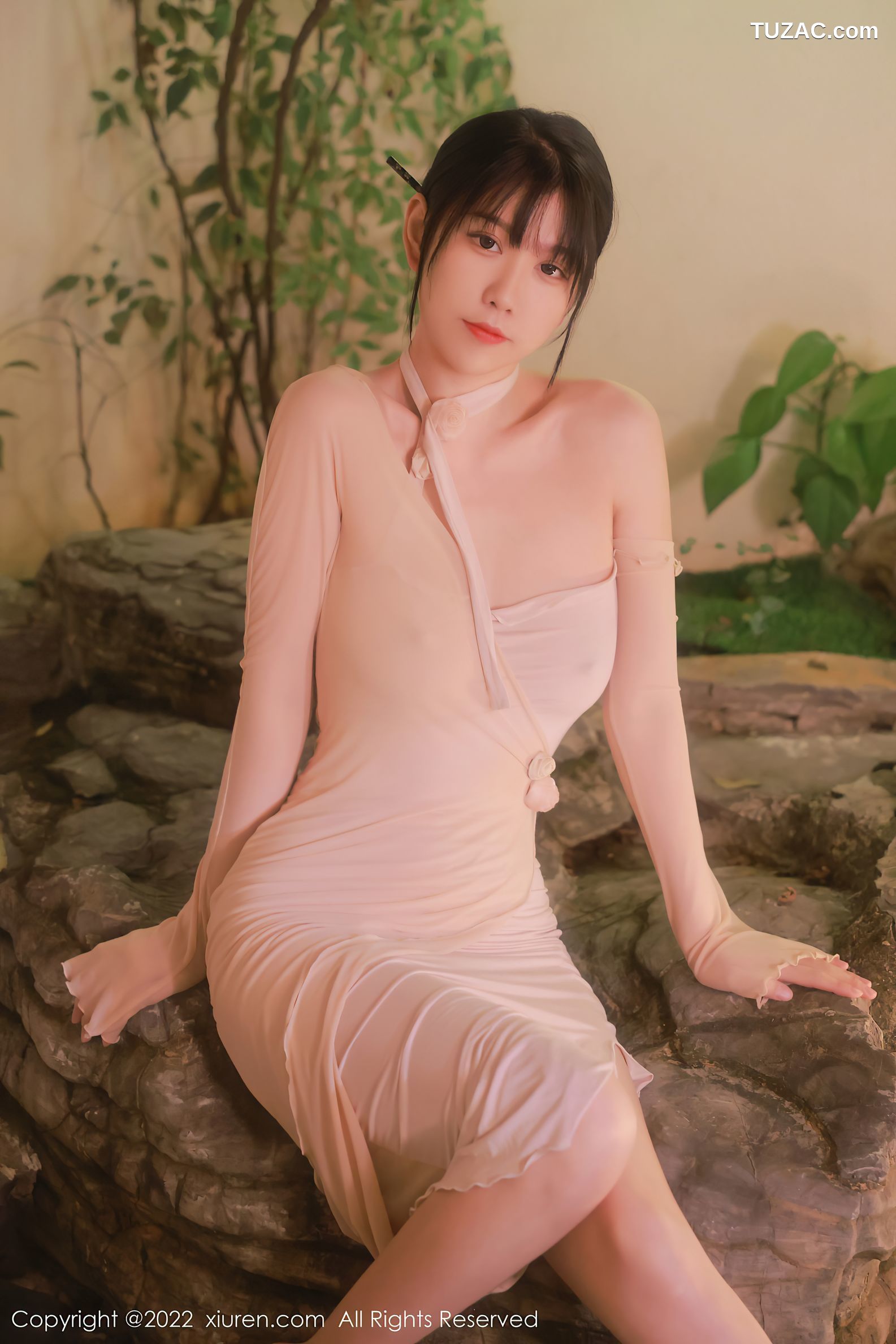 XiuRen秀人网-4503-李雅柔182CM-温泉主题肉色薄透连衣短纱裙-2022.01.24