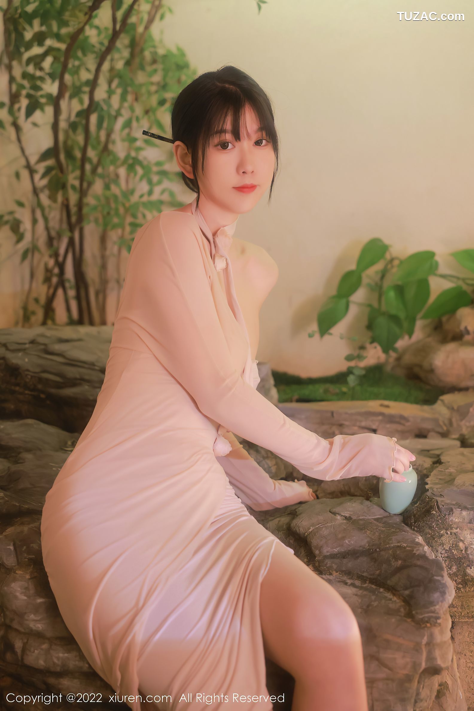 XiuRen秀人网-4503-李雅柔182CM-温泉主题肉色薄透连衣短纱裙-2022.01.24