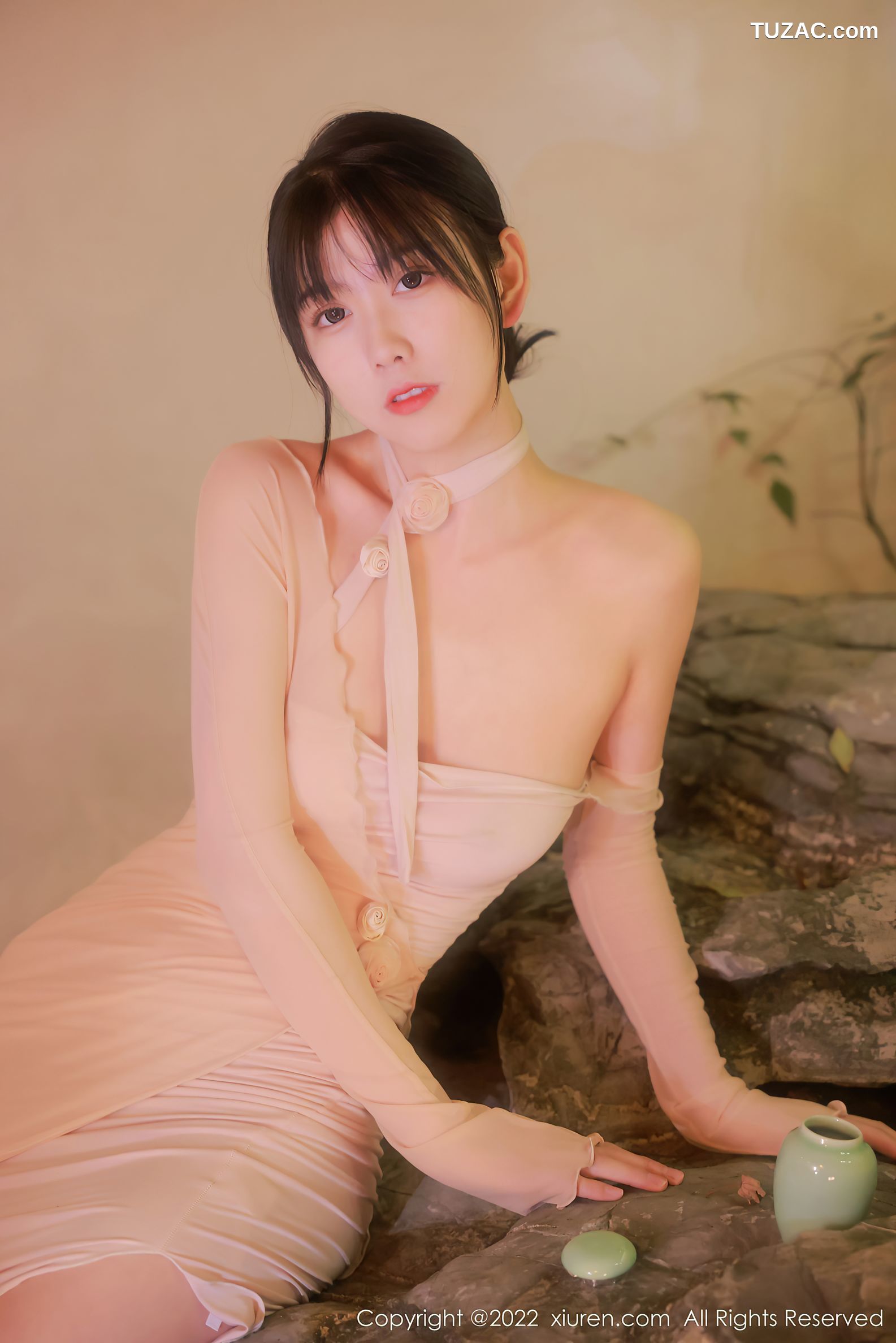 XiuRen秀人网-4503-李雅柔182CM-温泉主题肉色薄透连衣短纱裙-2022.01.24
