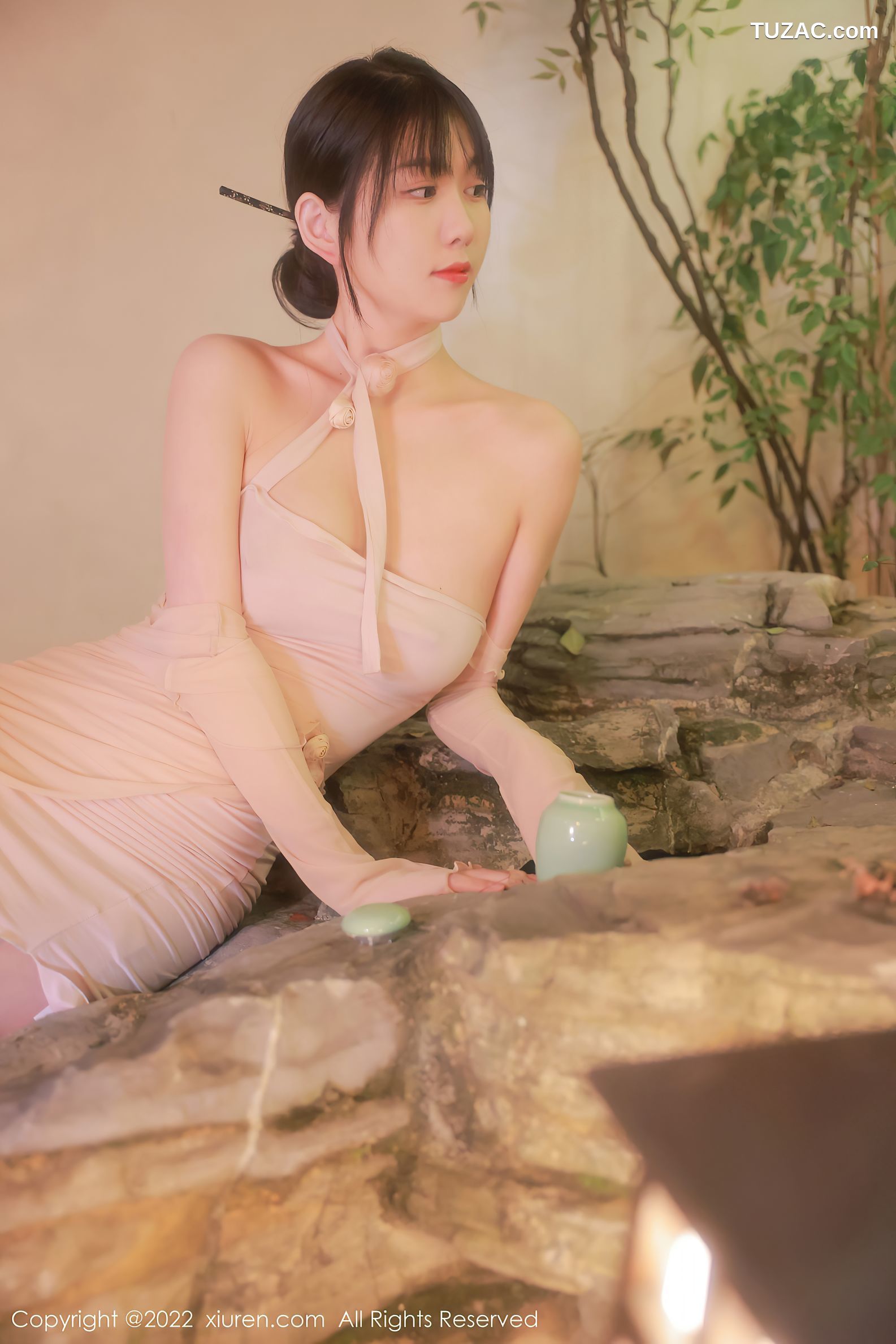 XiuRen秀人网-4503-李雅柔182CM-温泉主题肉色薄透连衣短纱裙-2022.01.24