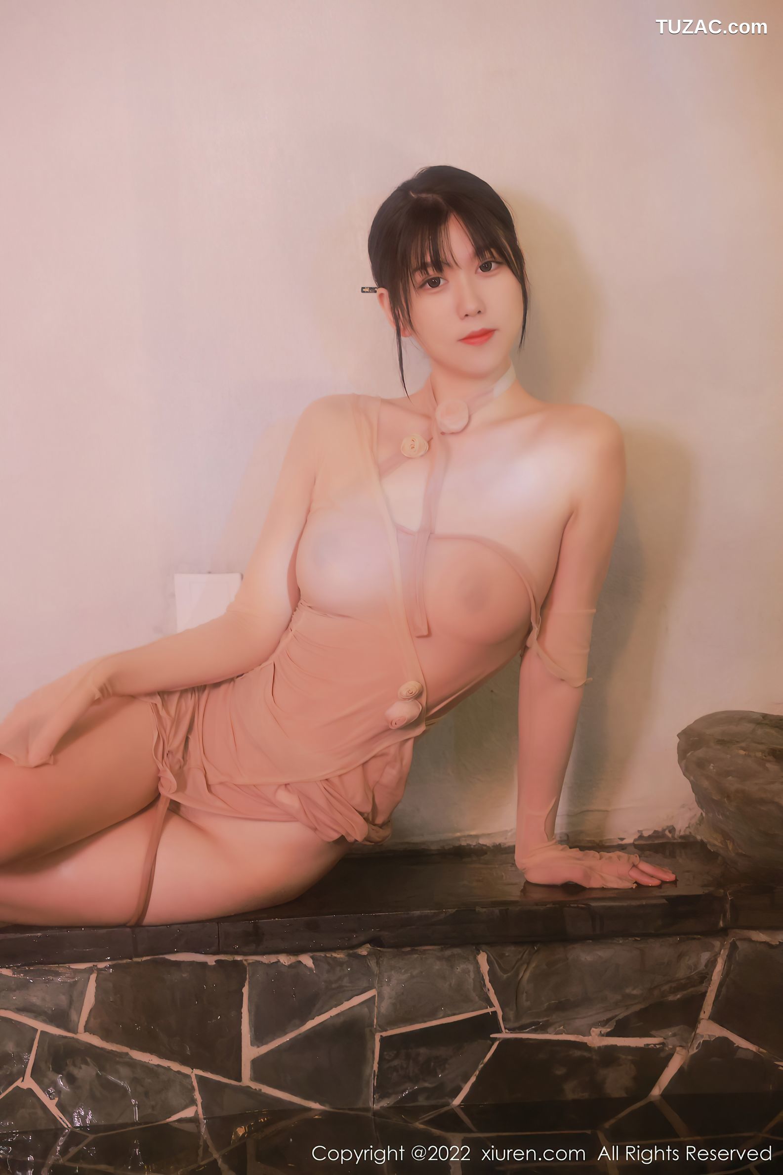 XiuRen秀人网-4503-李雅柔182CM-温泉主题肉色薄透连衣短纱裙-2022.01.24
