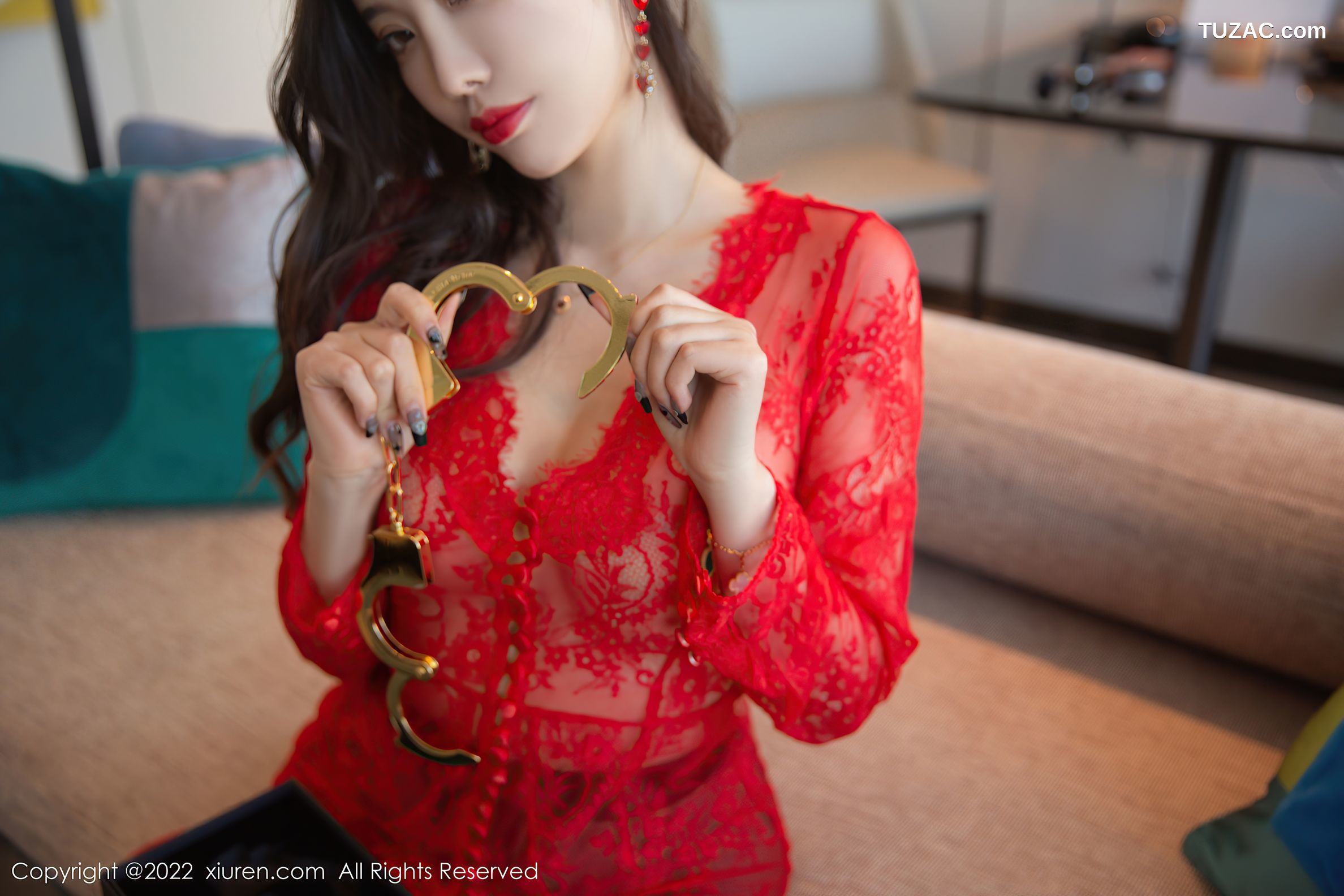 XiuRen秀人网-4516-杨晨晨Yome-新婚之夜主题红色婚纱黑丝裤袜-2022.01.26