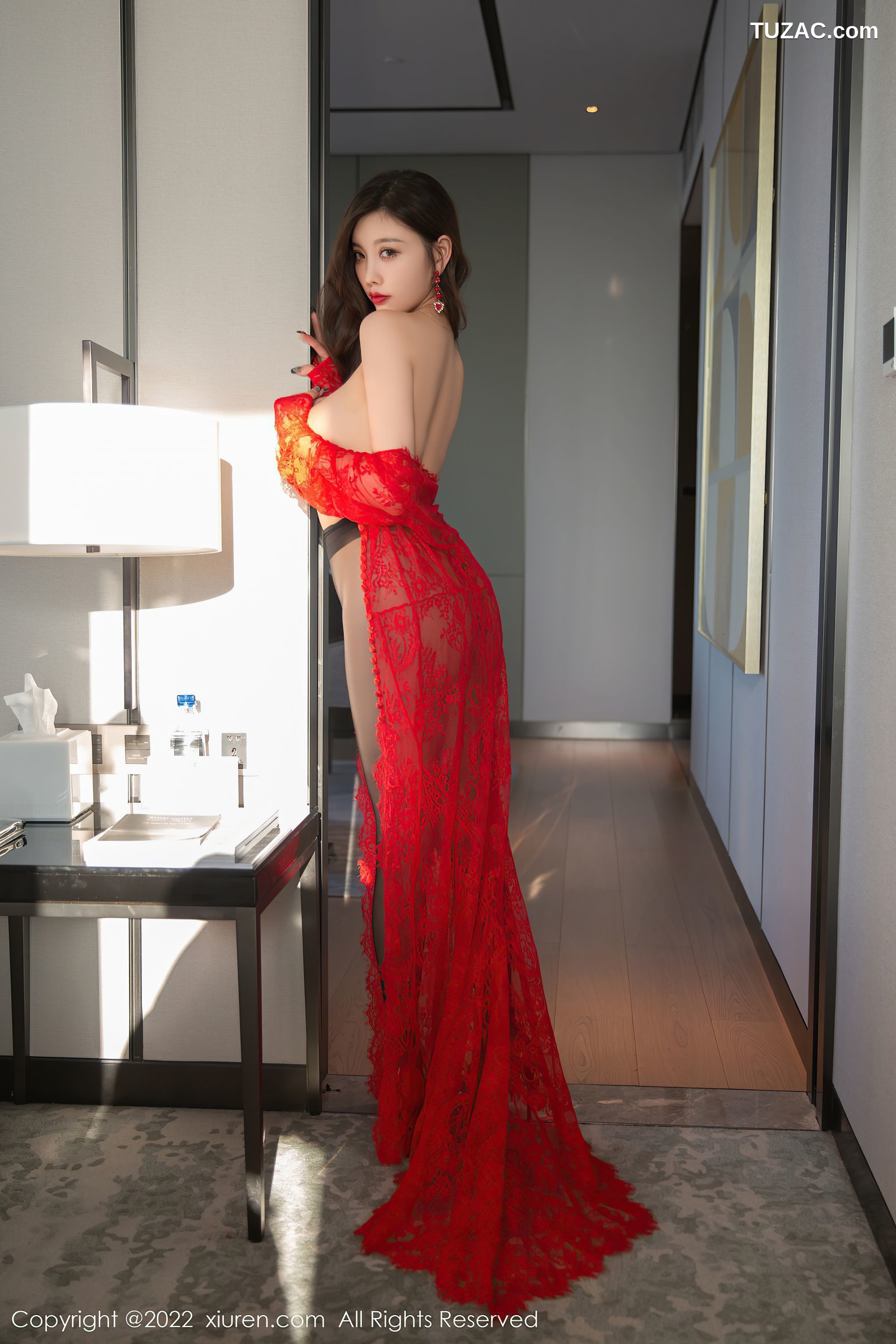 XiuRen秀人网-4516-杨晨晨Yome-新婚之夜主题红色婚纱黑丝裤袜-2022.01.26