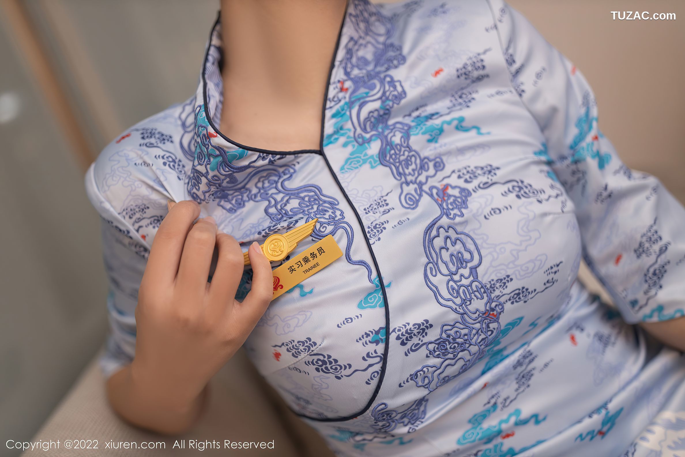 XiuRen秀人网-4552-唐安琪-珠三角旅拍空姐角色扮演-2022.02.07