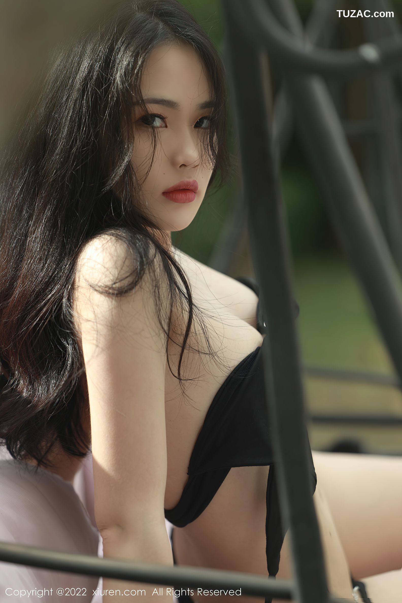 XiuRen秀人网-4559-Niki可雅-海南岛旅拍户外泳池性感比基尼-2022.02.09