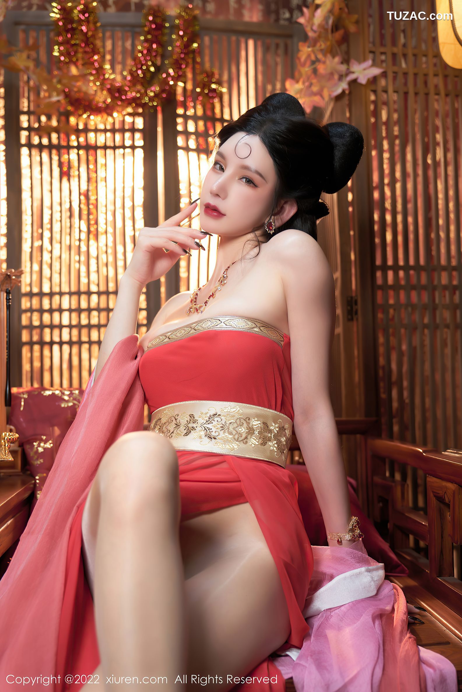 XiuRen秀人网-4575-周于希Sally-三亚旅拍妲己角色扮演古装服饰性感迷人-2022.02.11