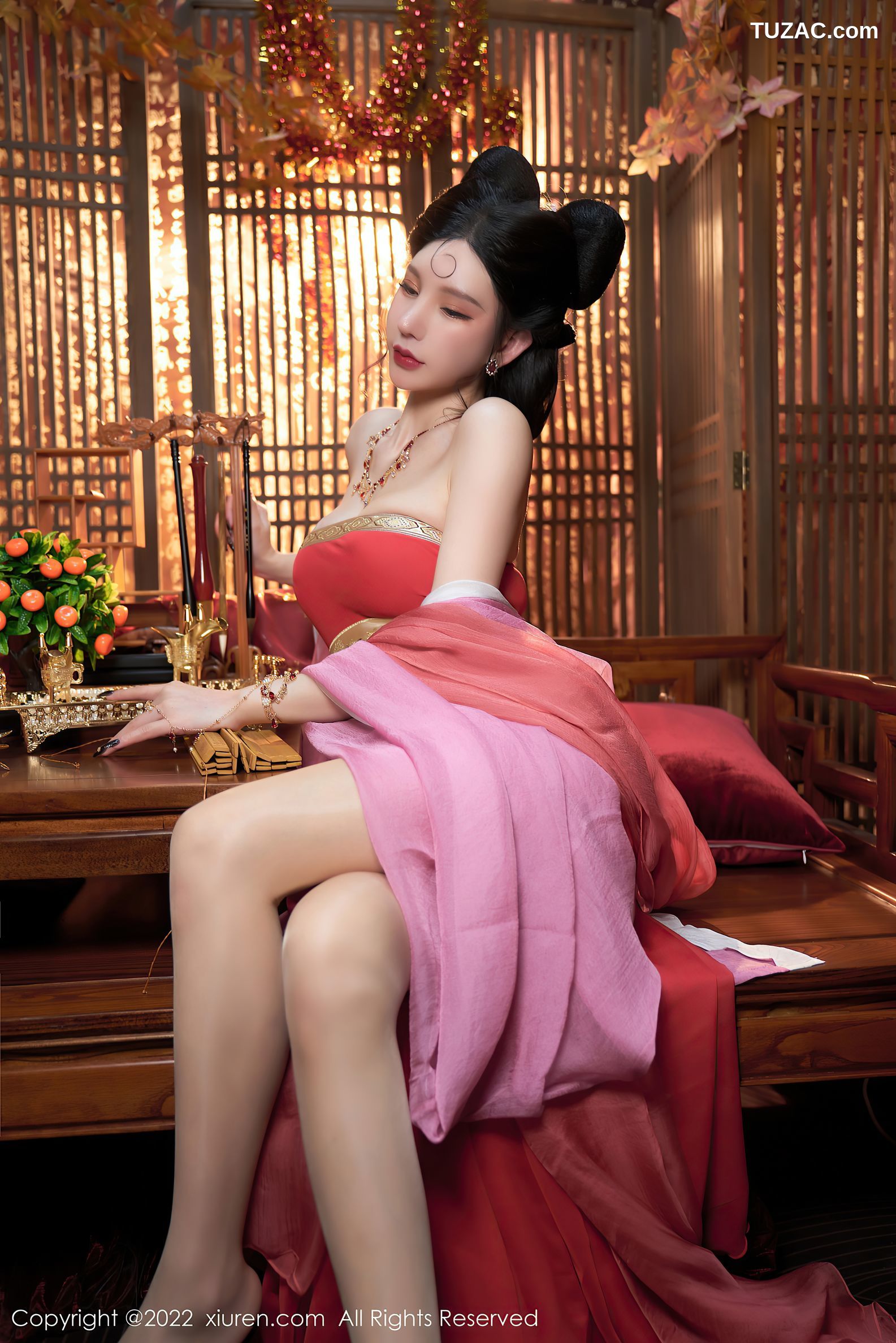 XiuRen秀人网-4575-周于希Sally-三亚旅拍妲己角色扮演古装服饰性感迷人-2022.02.11