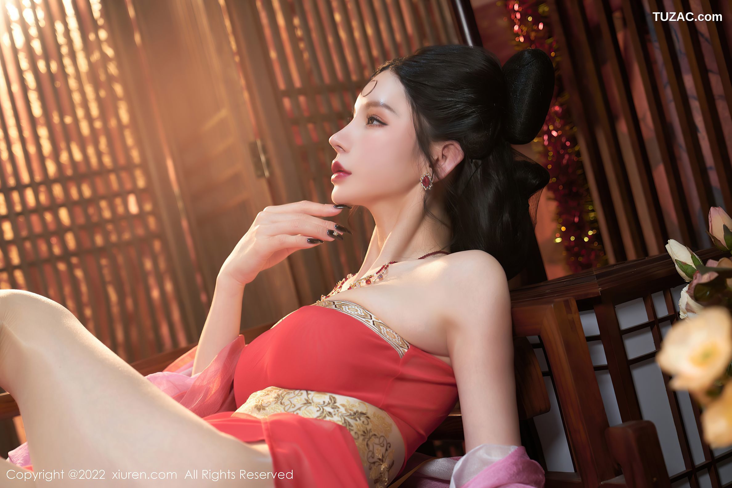 XiuRen秀人网-4575-周于希Sally-三亚旅拍妲己角色扮演古装服饰性感迷人-2022.02.11