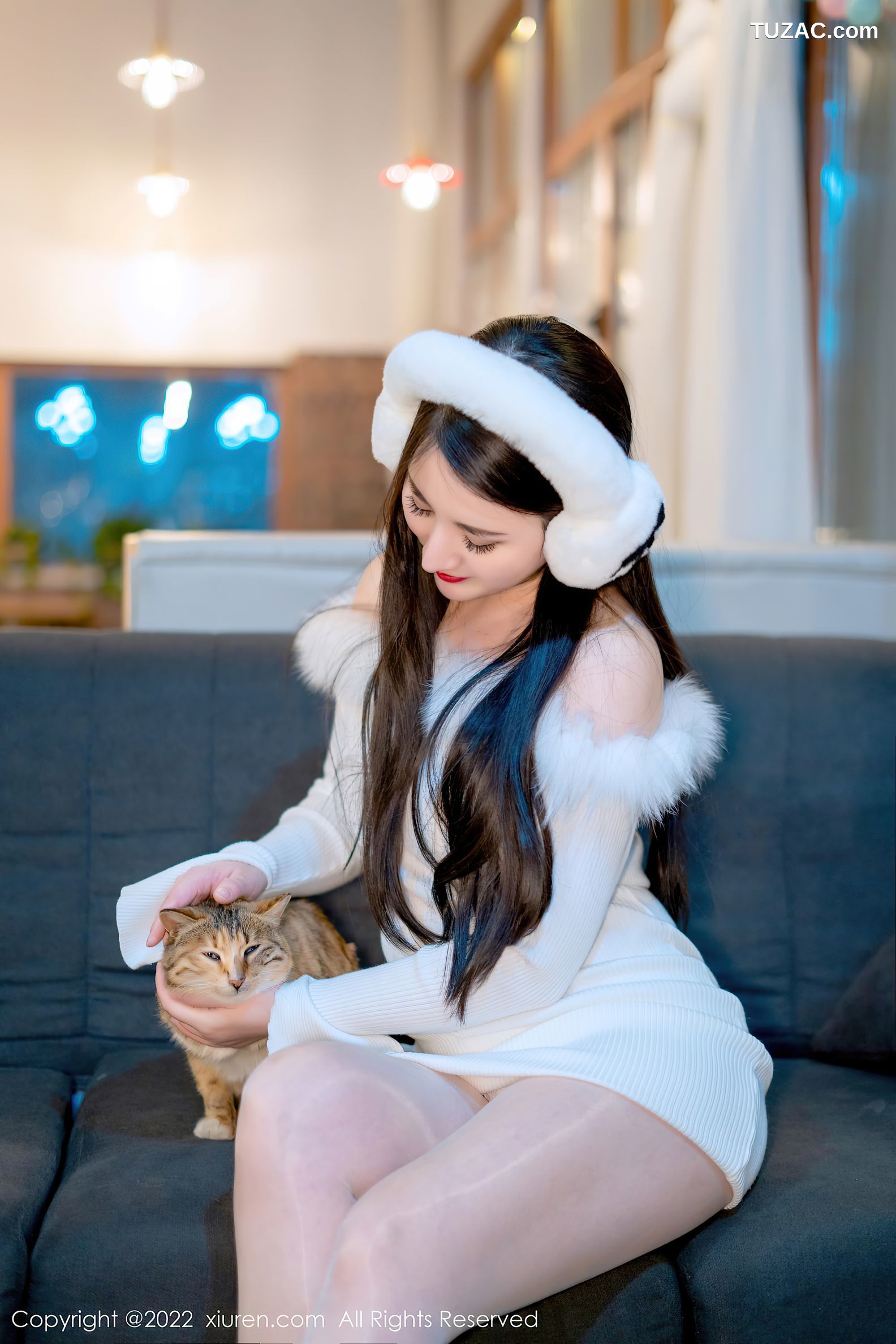 XiuRen秀人网-4578-诗诗kiki-性感白色毛外套蕾丝内衣-2022.02.14