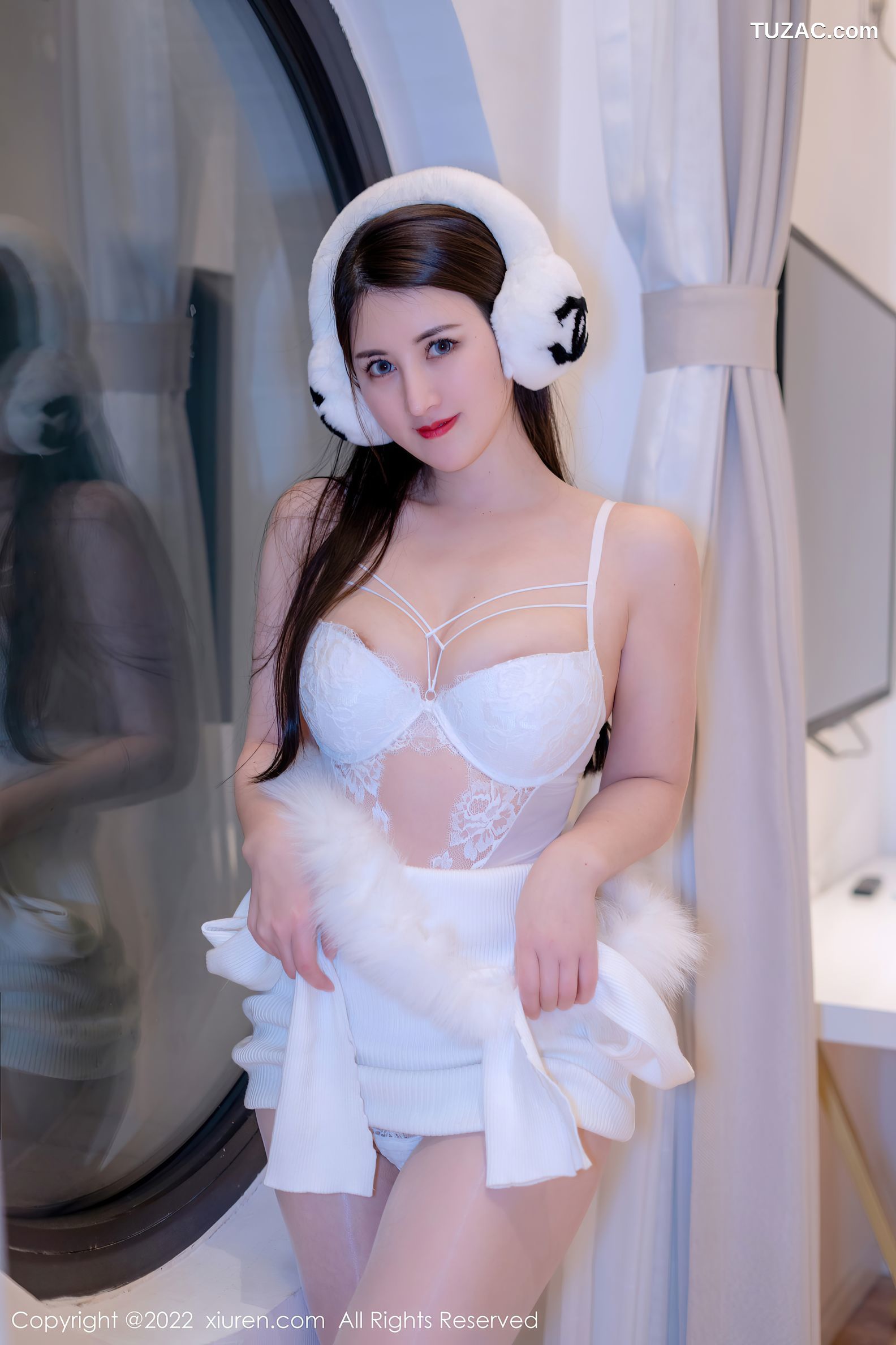 XiuRen秀人网-4578-诗诗kiki-性感白色毛外套蕾丝内衣-2022.02.14