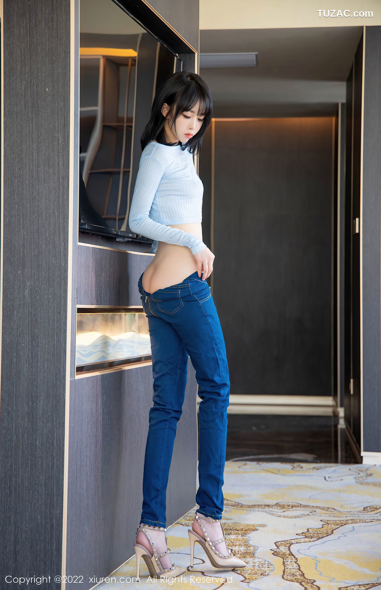 XiuRen秀人网-4584-奶瓶-蓝色外套牛仔裤-2022.02.15