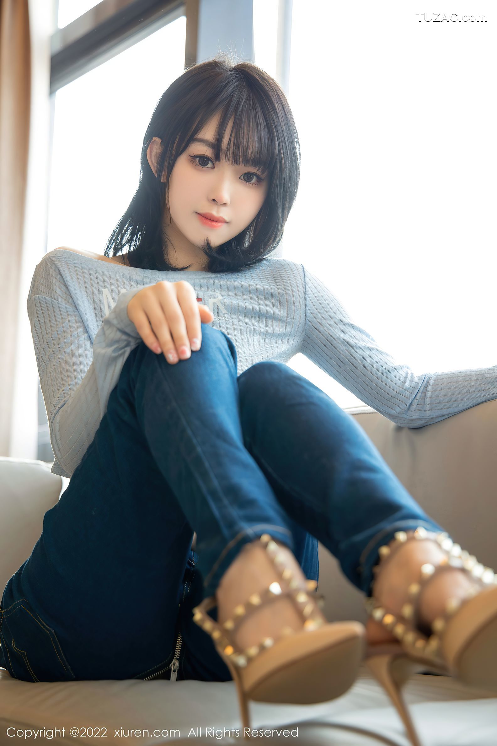 XiuRen秀人网-4584-奶瓶-蓝色外套牛仔裤-2022.02.15