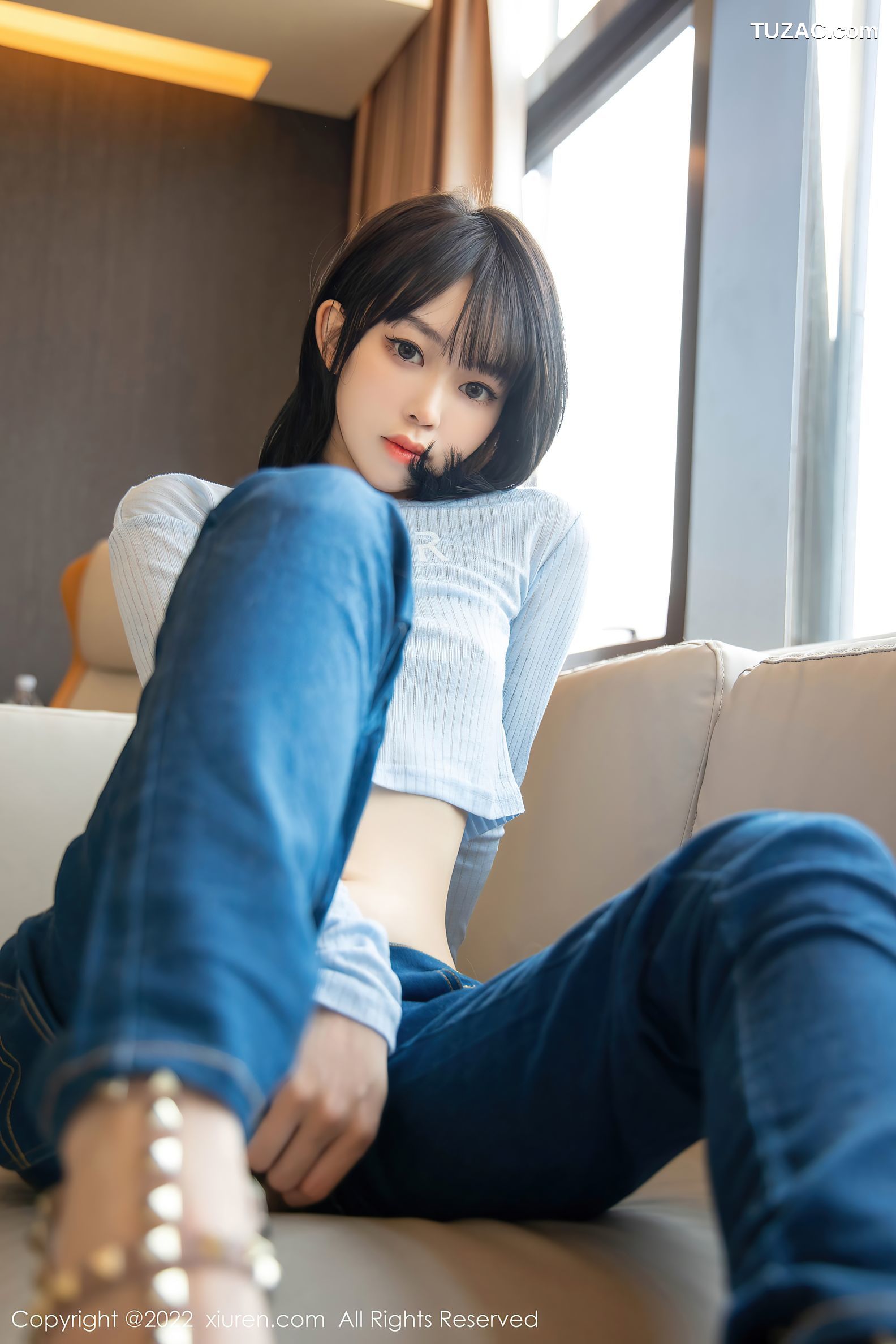 XiuRen秀人网-4584-奶瓶-蓝色外套牛仔裤-2022.02.15
