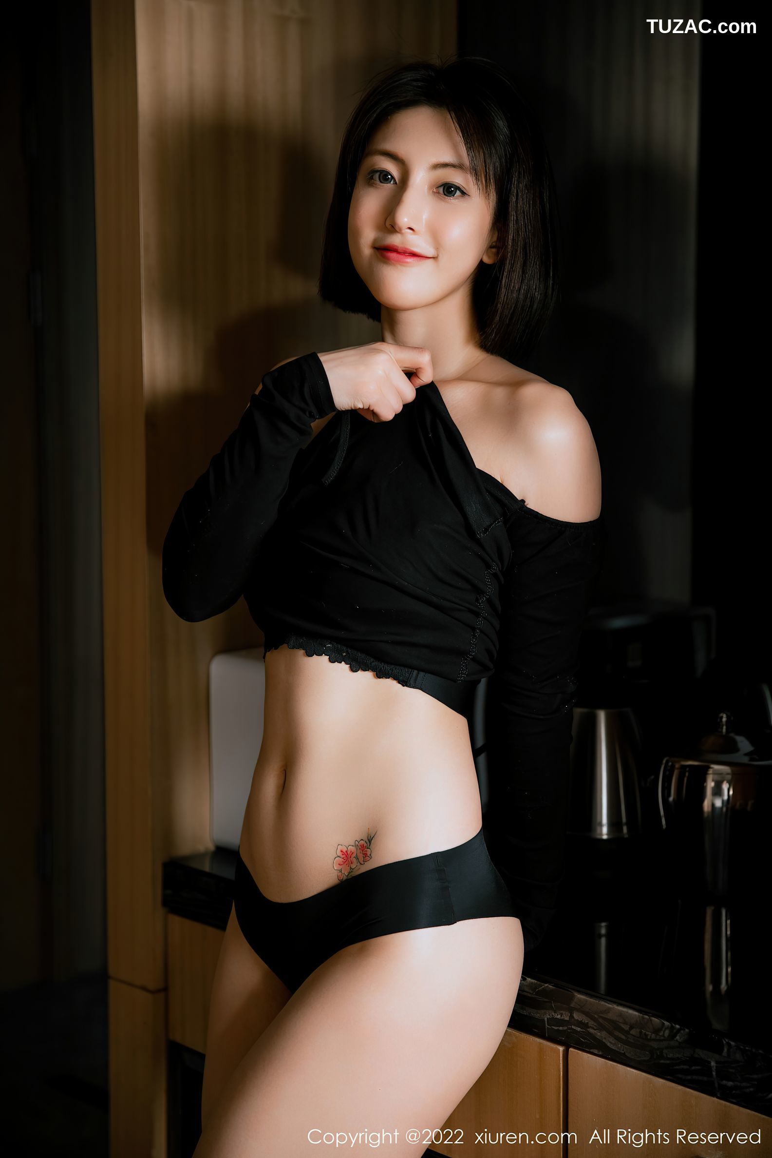 XiuRen秀人网-4603-林文文Yooki-室内场景黑色服饰性感内衣-2022.02.18
