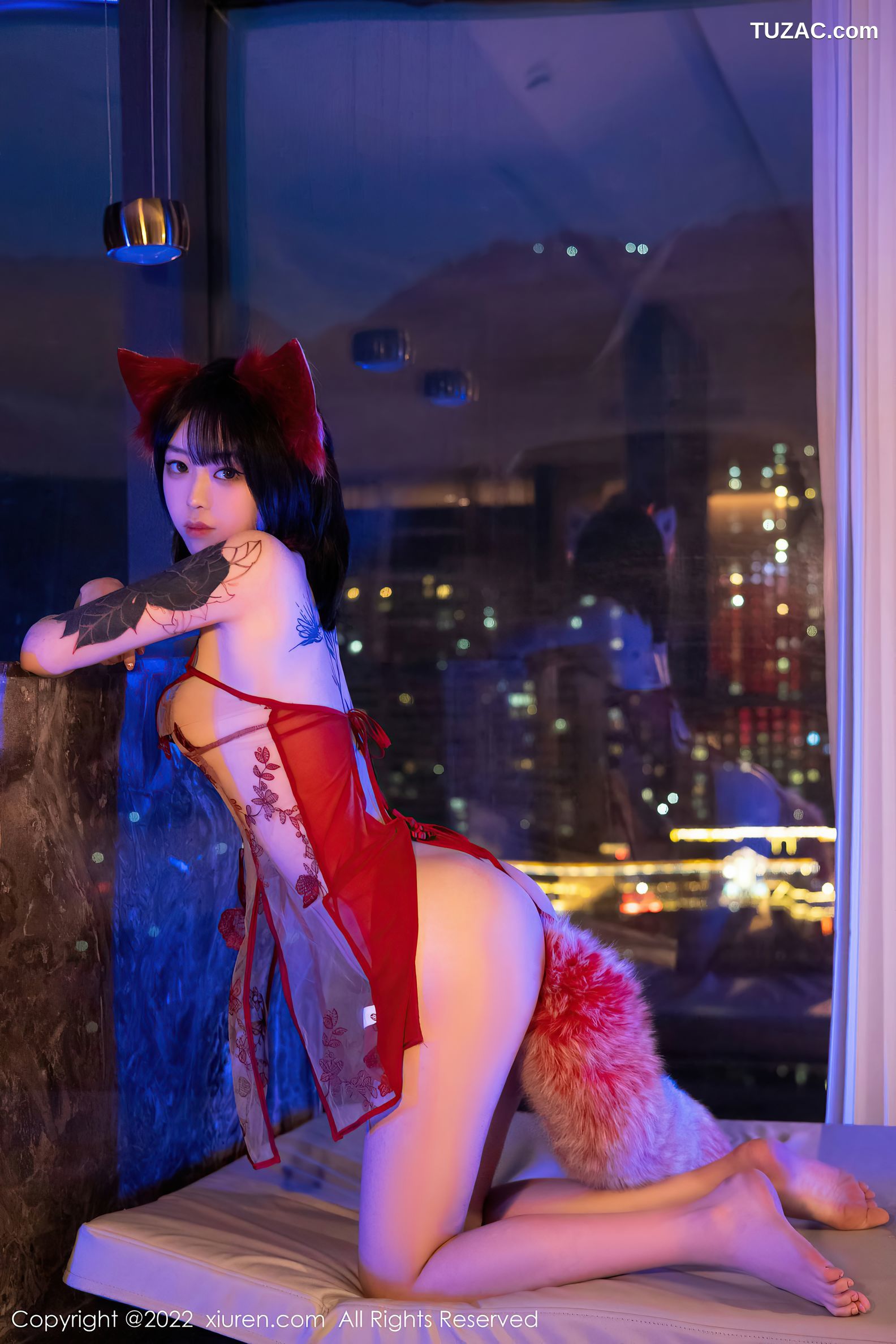 XiuRen秀人网-4634-奶瓶.-魅惑狐狸装扮性感红色轻透服饰-2022.02.24