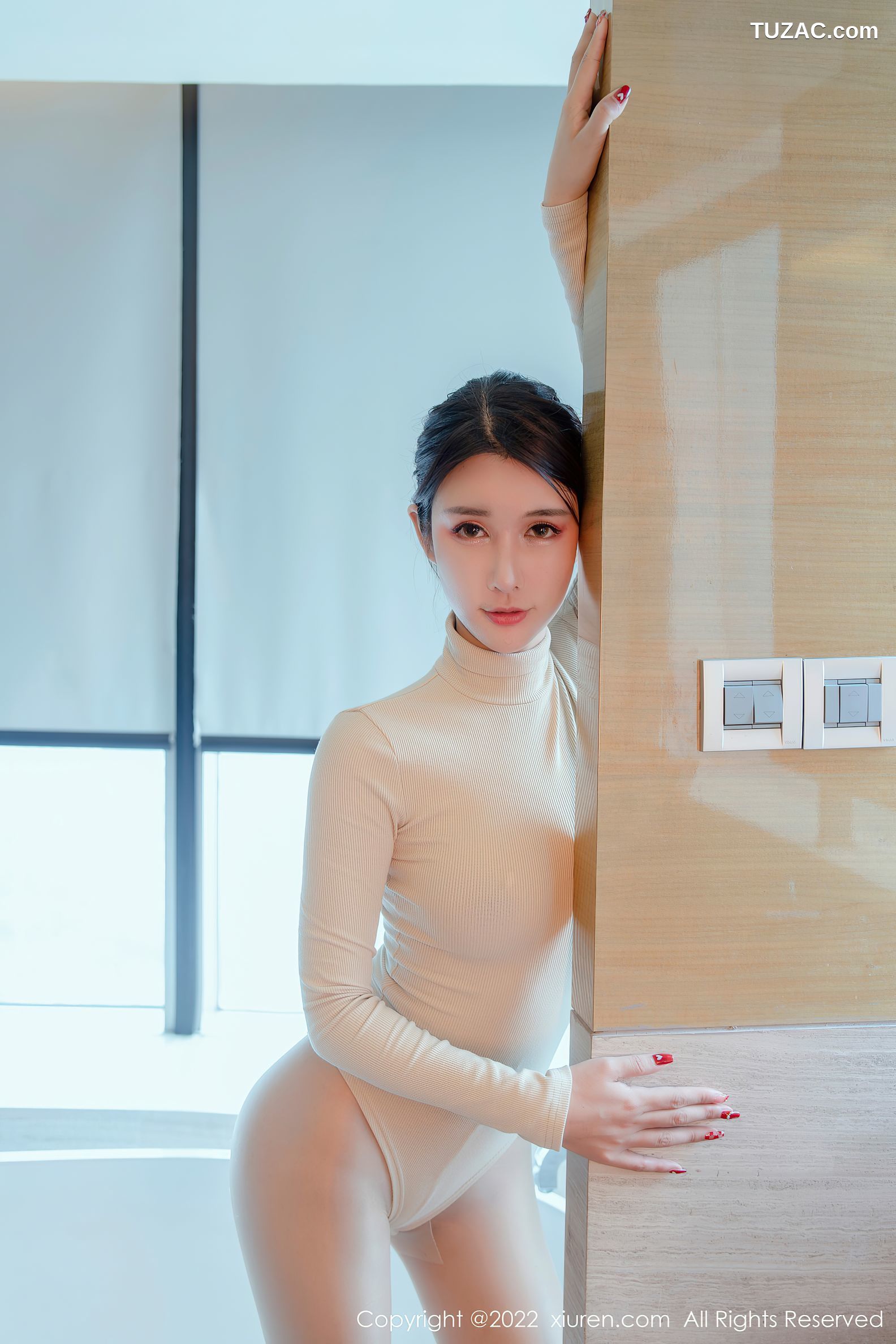 XiuRen秀人网-4648-夏沫沫Tifa-高叉紧身上衣超薄肉丝-2022.03.01