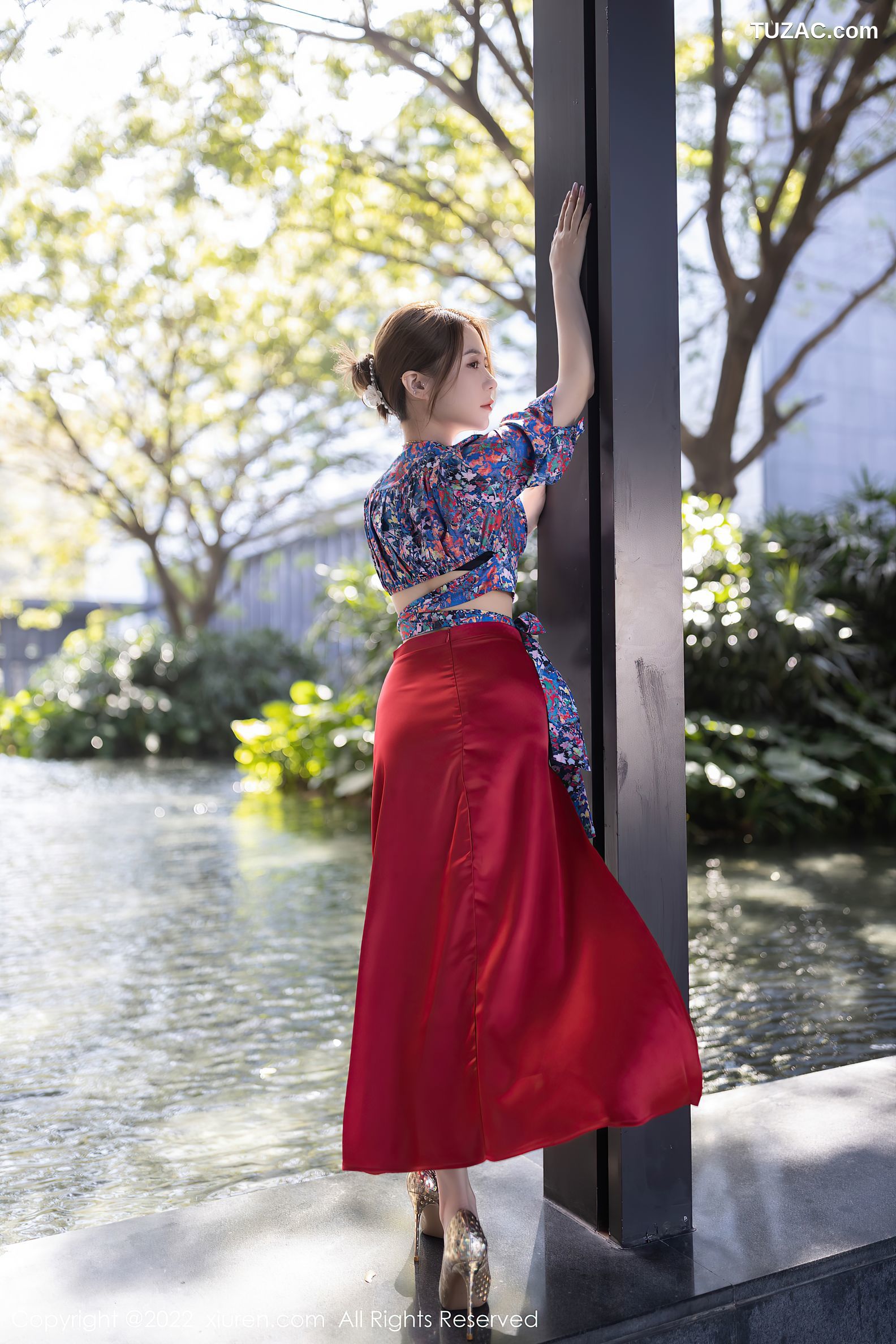 XiuRen秀人网-4674-鱼子酱Fish-三亚旅拍花纹上衣红裙子蕾丝内衣-2022.03.04