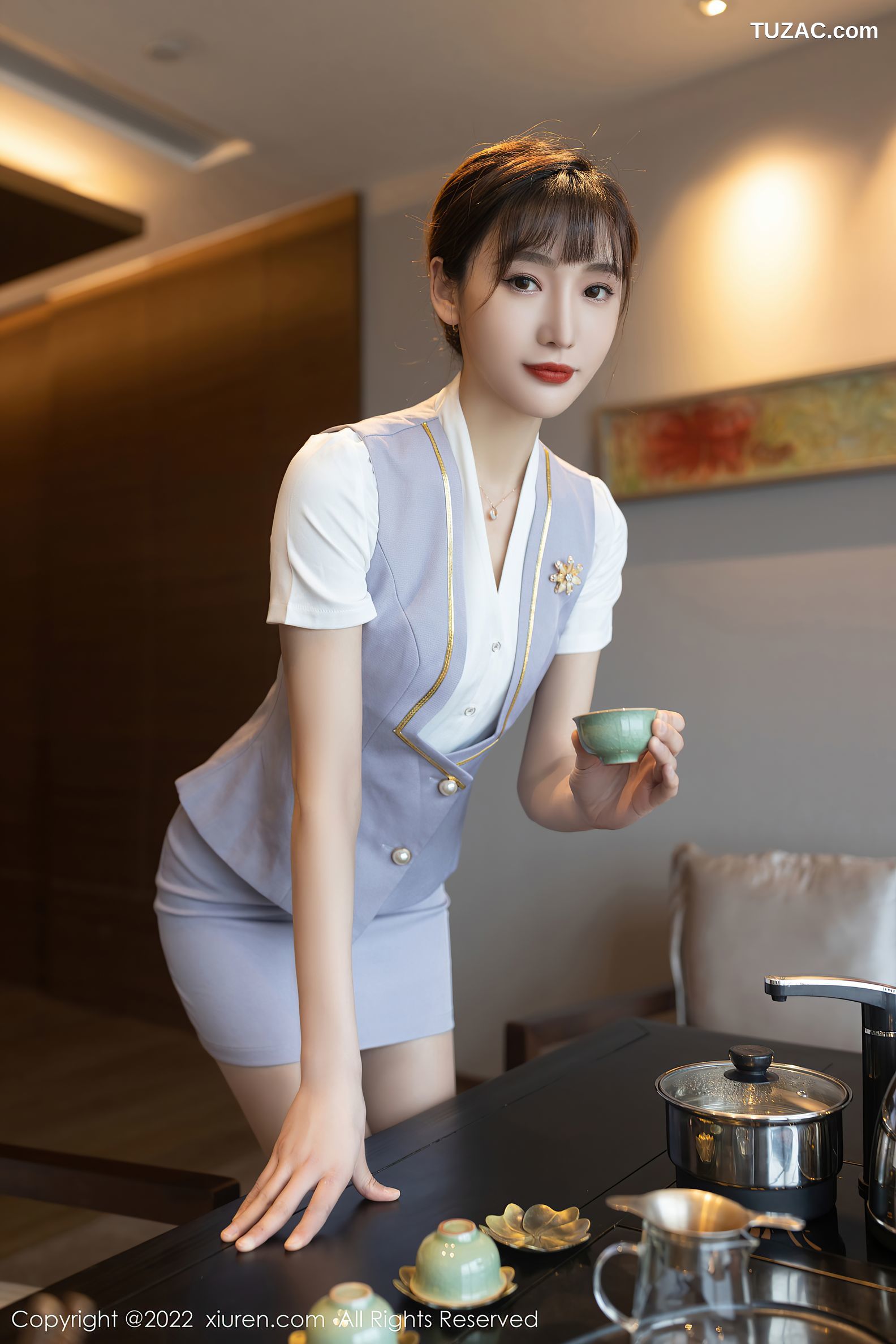 XiuRen秀人网-4694-陆萱萱-珠三角旅拍茶艺师角色扮演红色内衣肉丝-2022.03.09