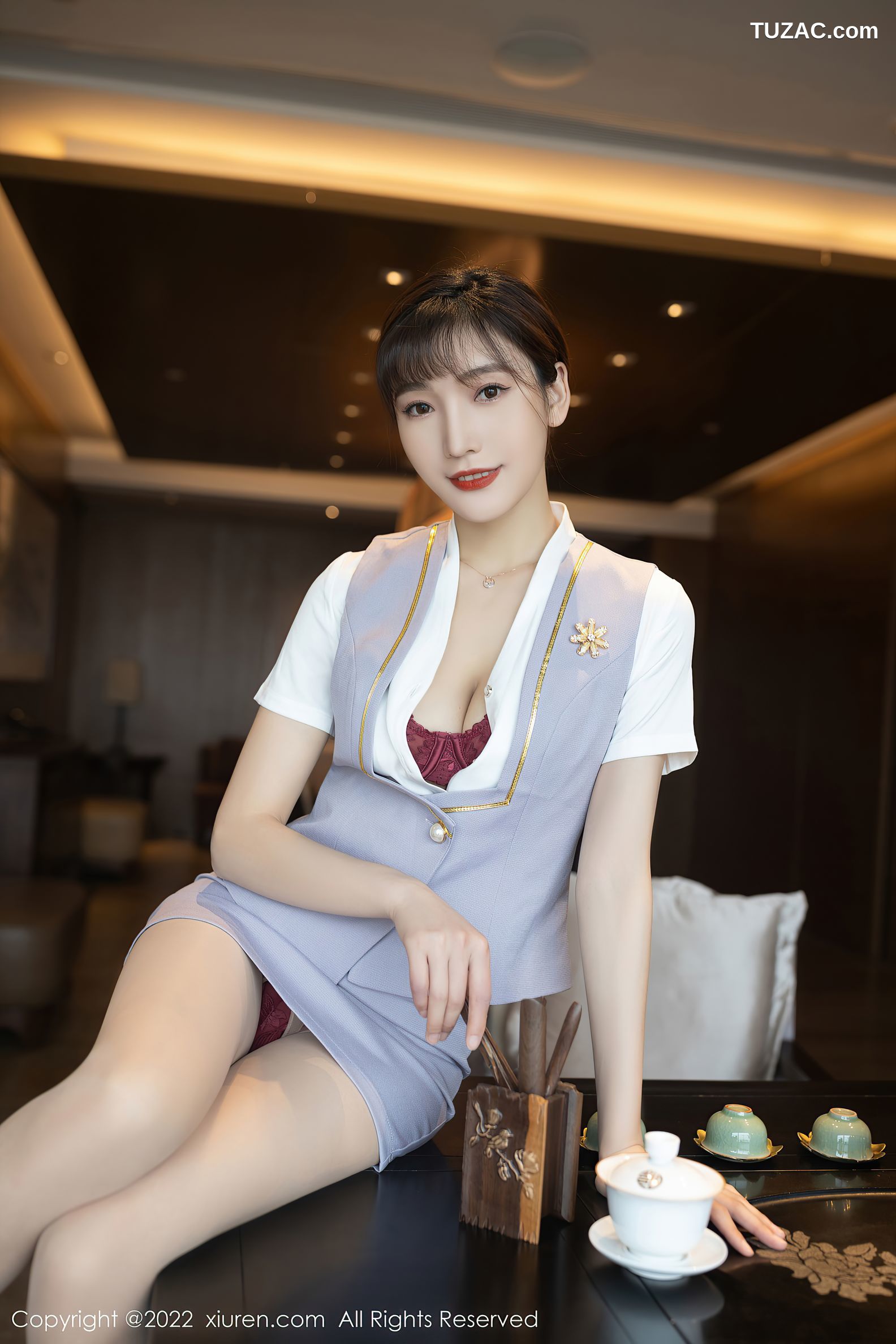 XiuRen秀人网-4694-陆萱萱-珠三角旅拍茶艺师角色扮演红色内衣肉丝-2022.03.09