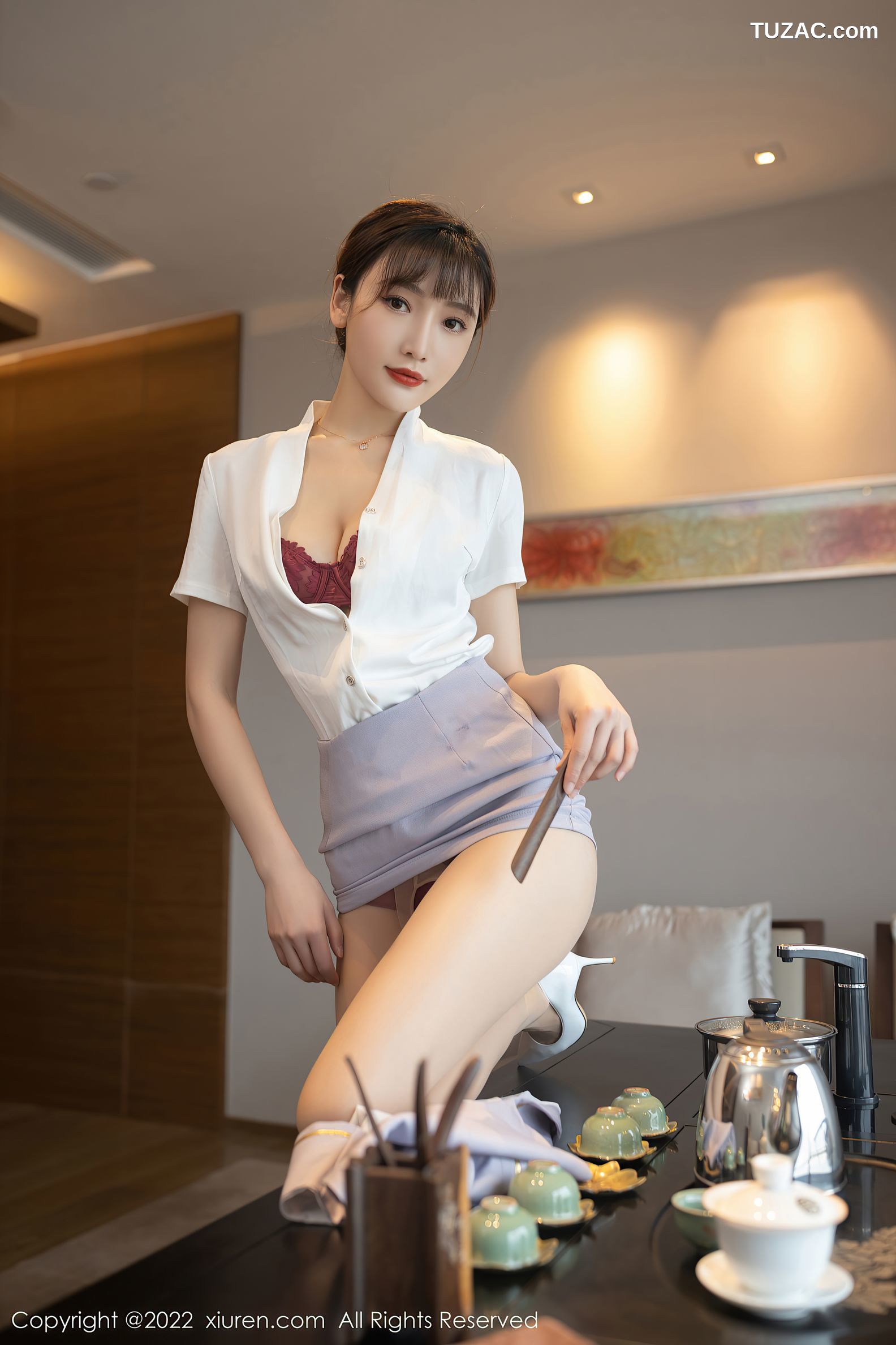 XiuRen秀人网-4694-陆萱萱-珠三角旅拍茶艺师角色扮演红色内衣肉丝-2022.03.09