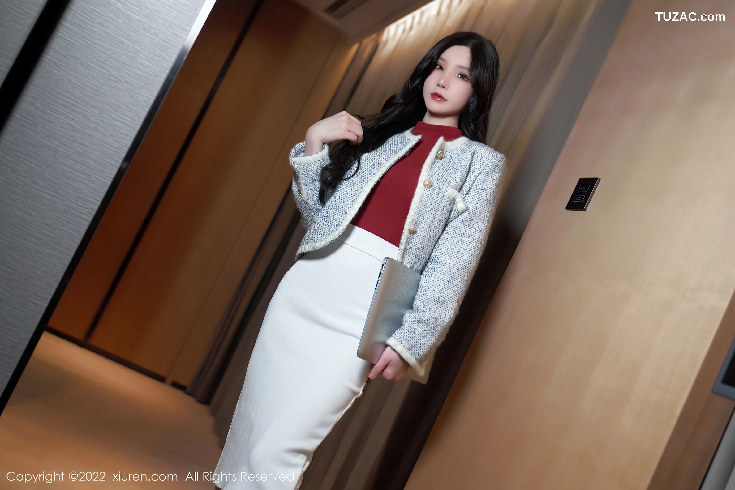 XiuRen秀人网-4728-周于希Sally-女秘书回家主题超薄肉丝裤袜绝美-2022.03.16