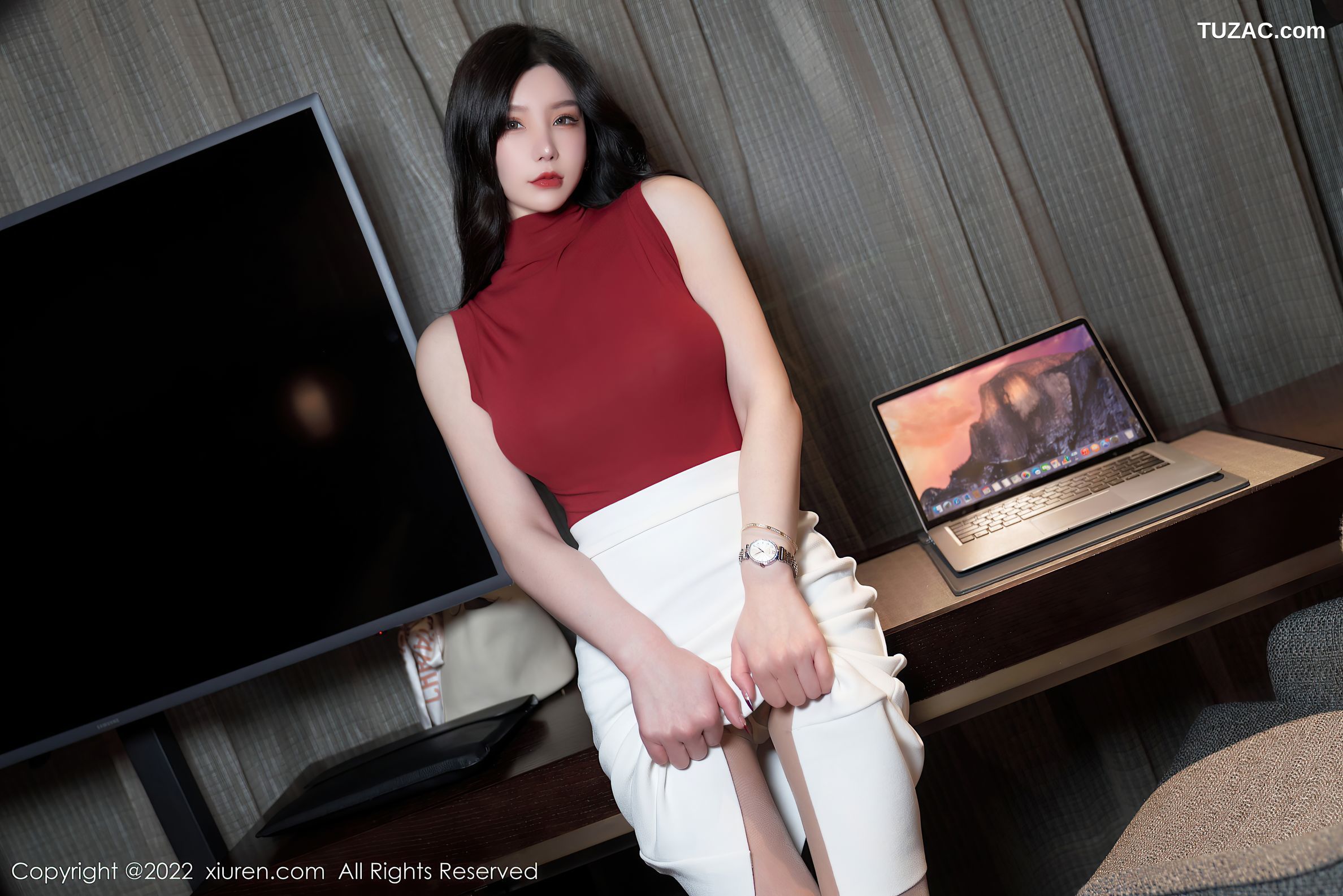 XiuRen秀人网-4728-周于希Sally-女秘书回家主题超薄肉丝裤袜绝美-2022.03.16