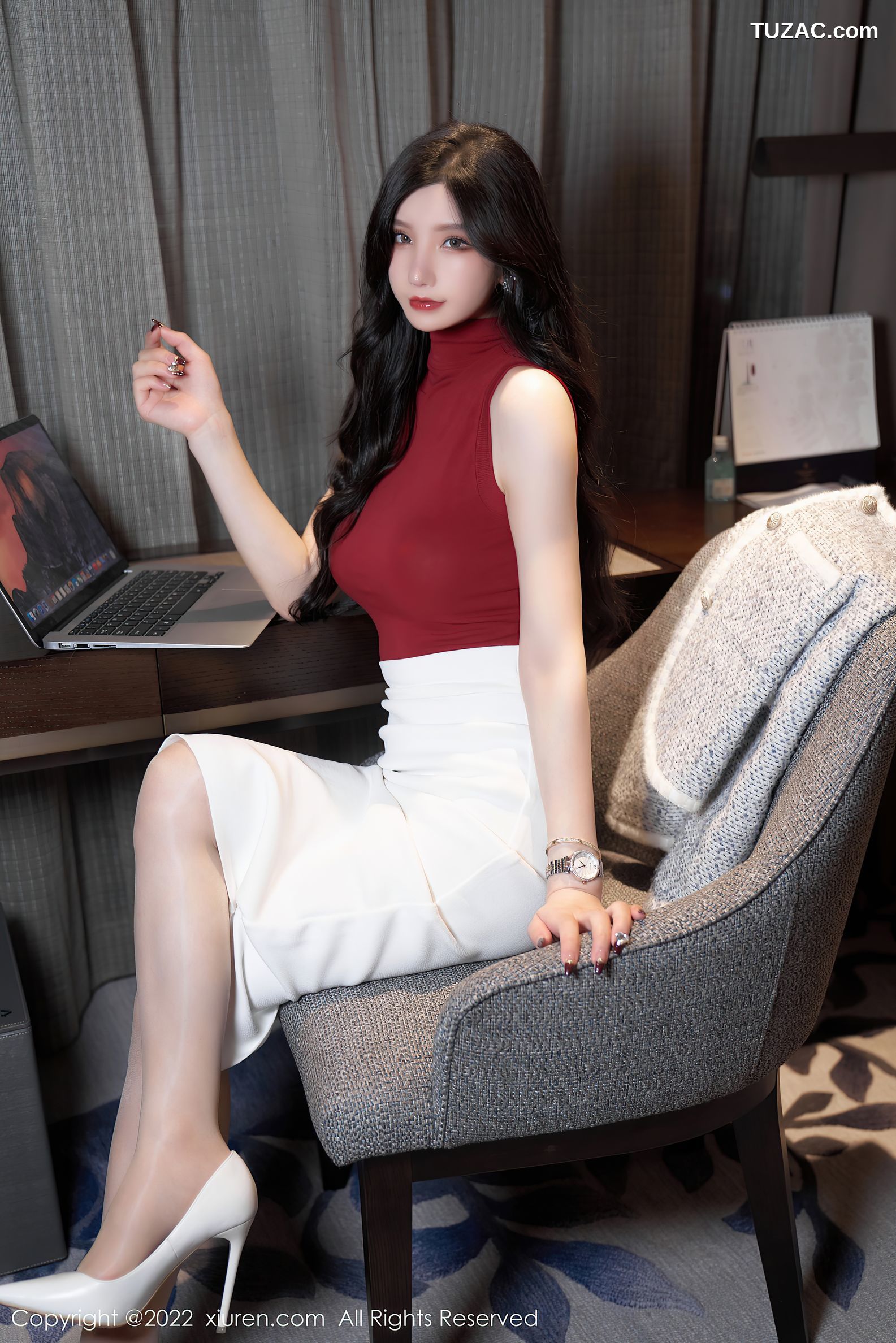 XiuRen秀人网-4728-周于希Sally-女秘书回家主题超薄肉丝裤袜绝美-2022.03.16