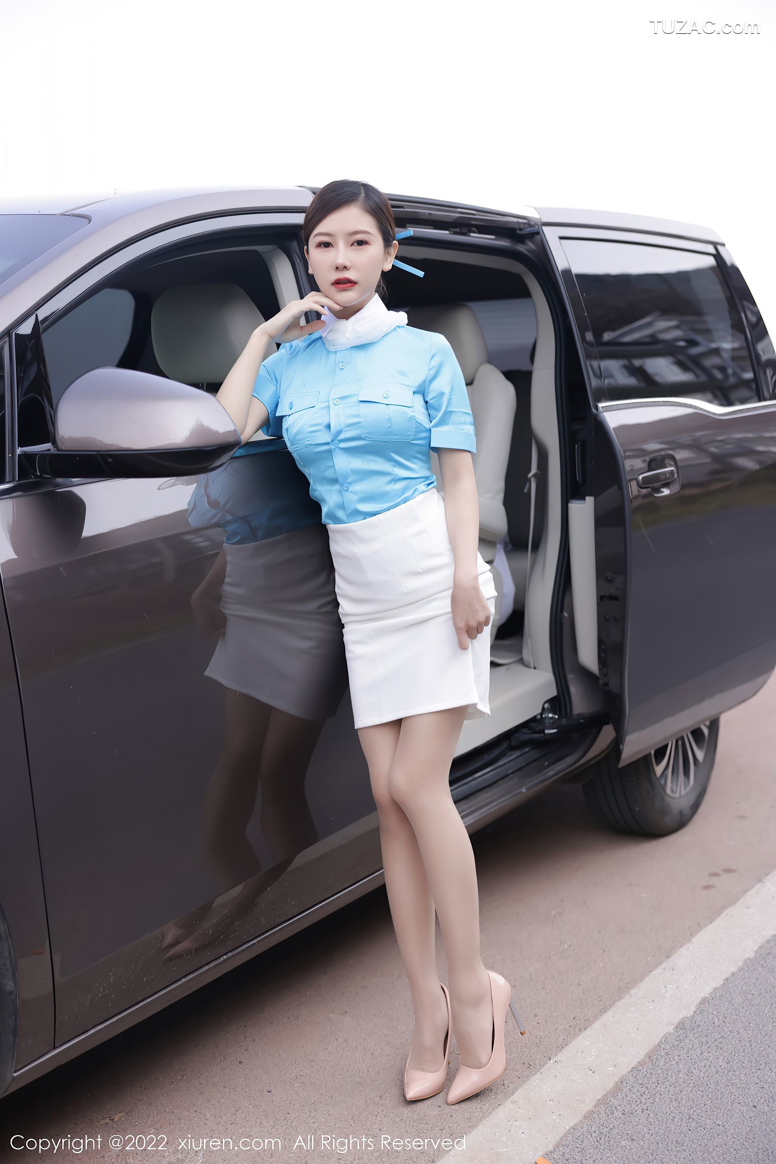 XiuRen秀人网-4730-尹甜甜-大理旅拍户外性感空姐制服超薄肉丝-2022.03.17