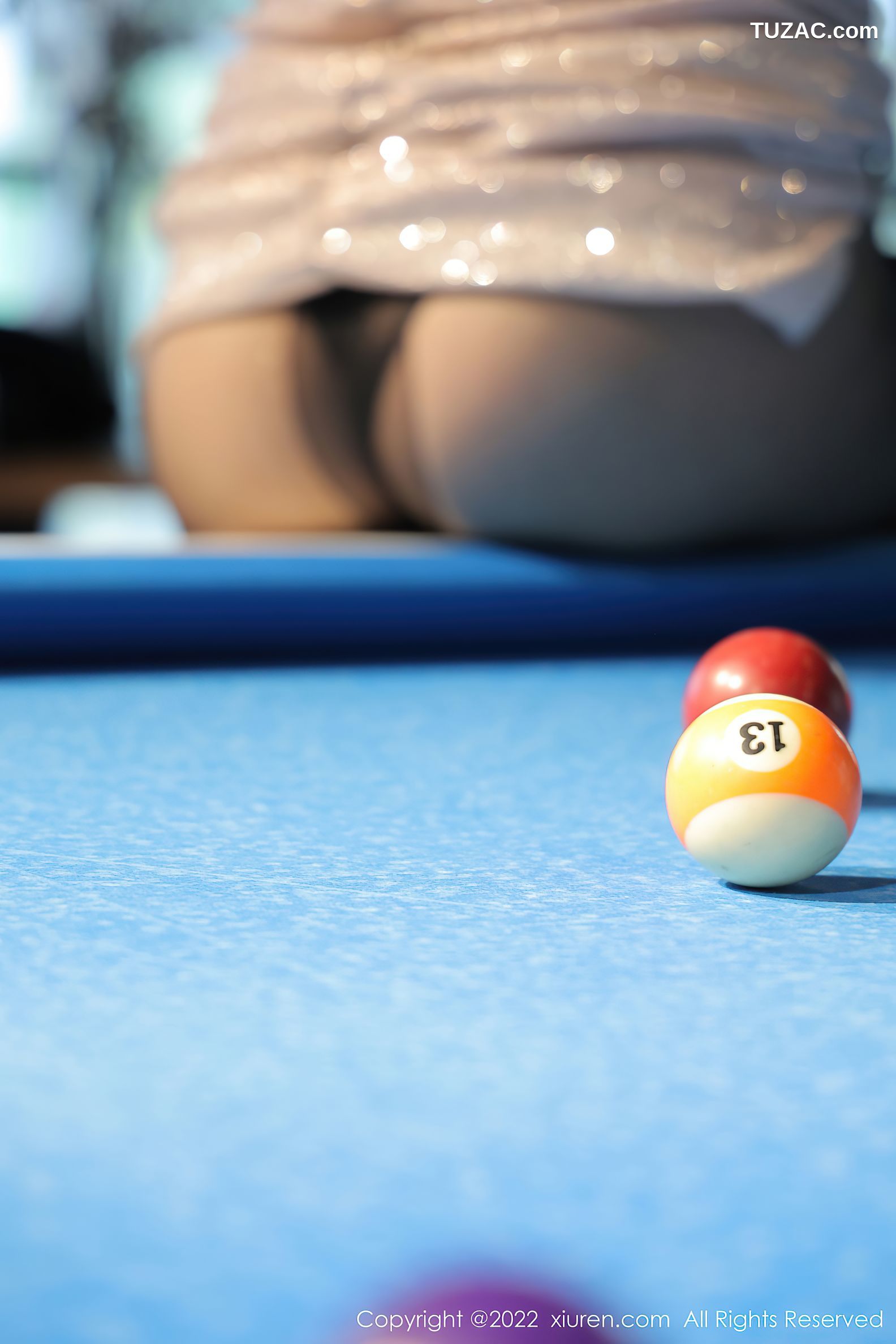 XiuRen秀人网-4773-顾乔楠Cora-桌球场景肩连衣裙黑丝-2022.03.25