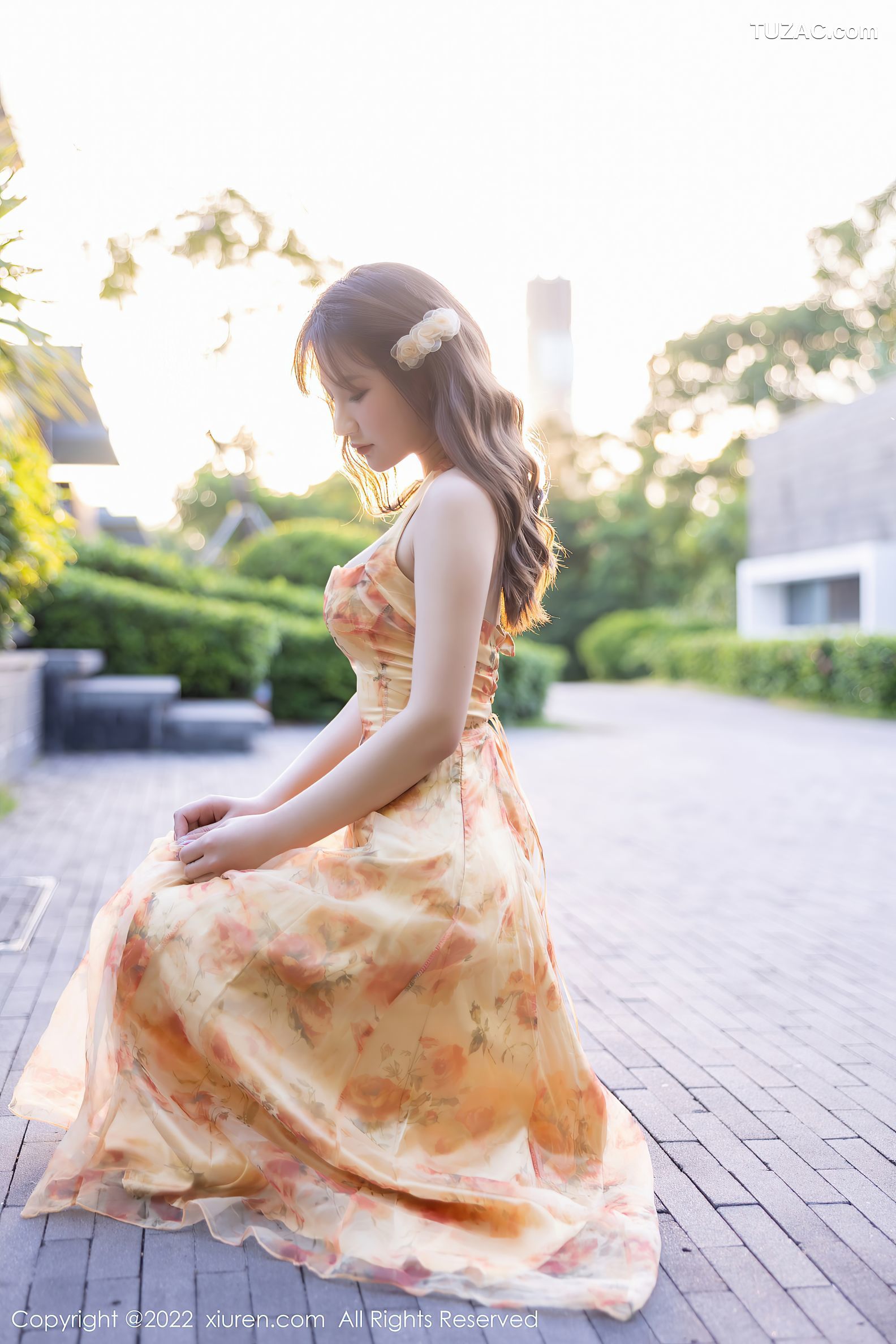 XiuRen秀人网-4782-张欣欣-深圳旅拍户外花长裙室内轻透连体衣-2022.03.28