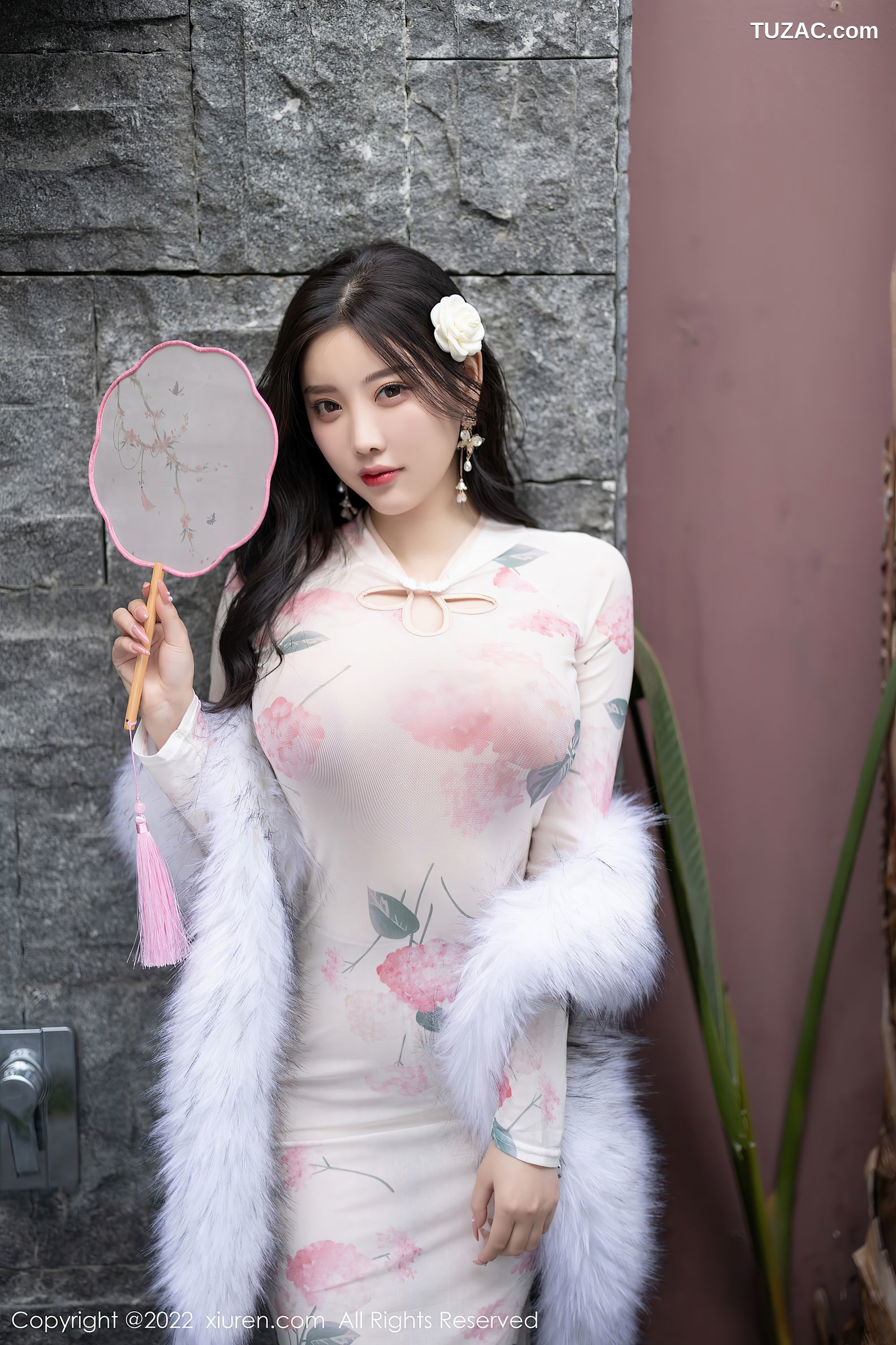 XiuRen秀人网-4800-杨晨晨Yome-轻透白色旗袍肉丝-2022.03.30