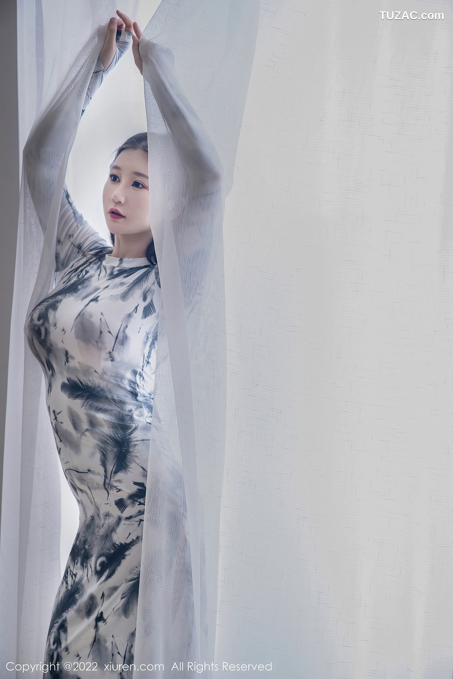 XiuRen秀人网-4823-顾乔楠Cora-粉色内衣超薄肉丝-2022.04.06