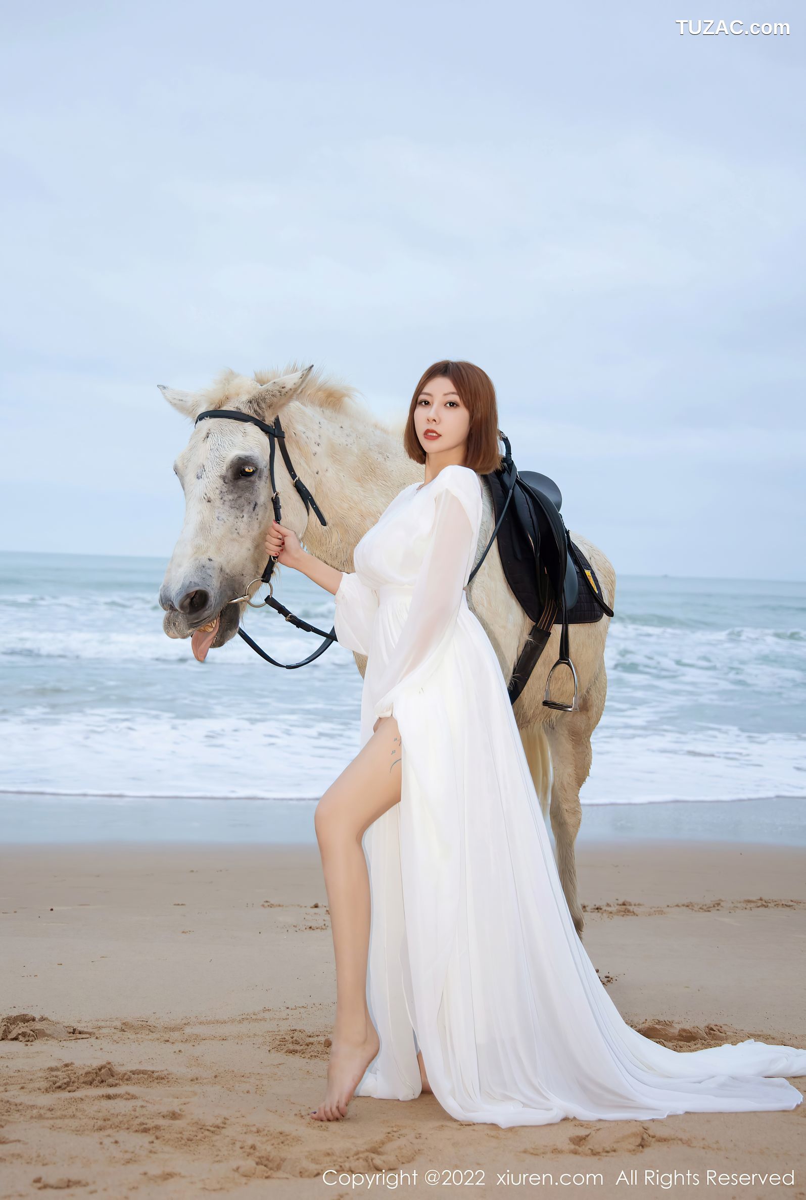 XiuRen秀人网-4853-果儿Victoria-三亚旅拍沙滩场景白色内衣-2022.04.12