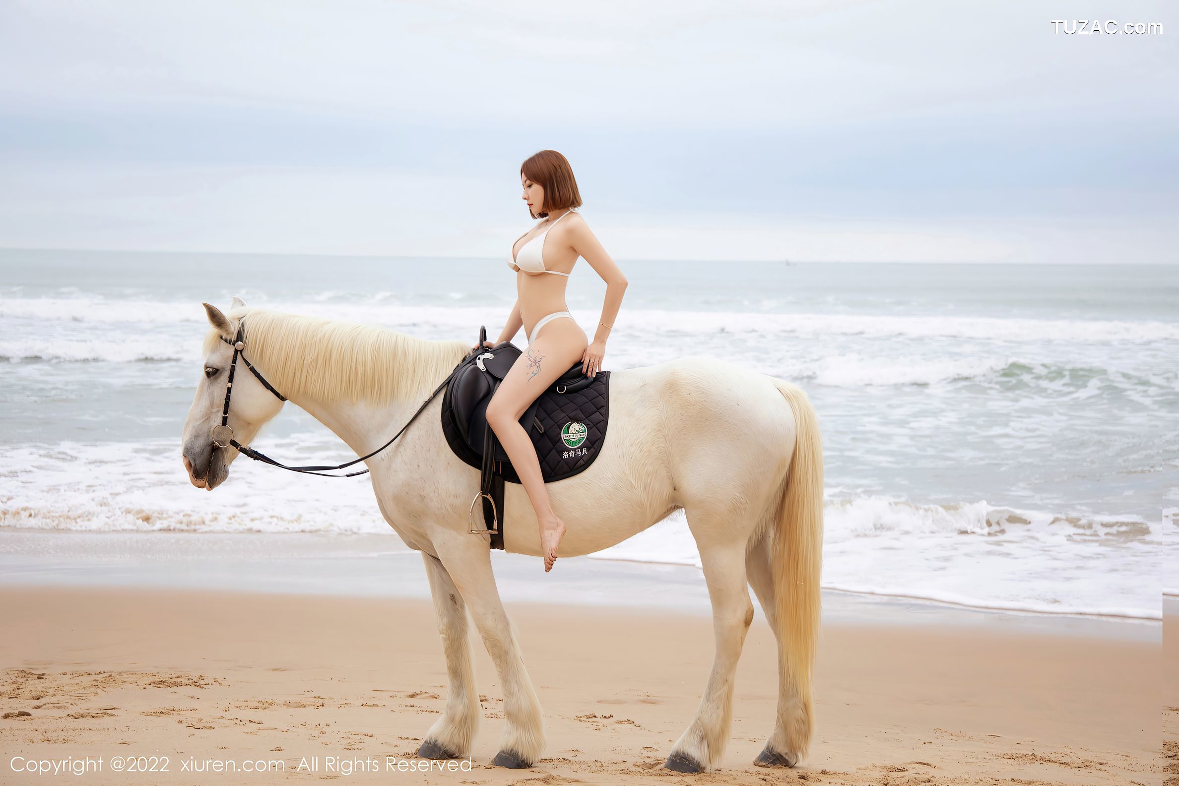 XiuRen秀人网-4853-果儿Victoria-三亚旅拍沙滩场景白色内衣-2022.04.12