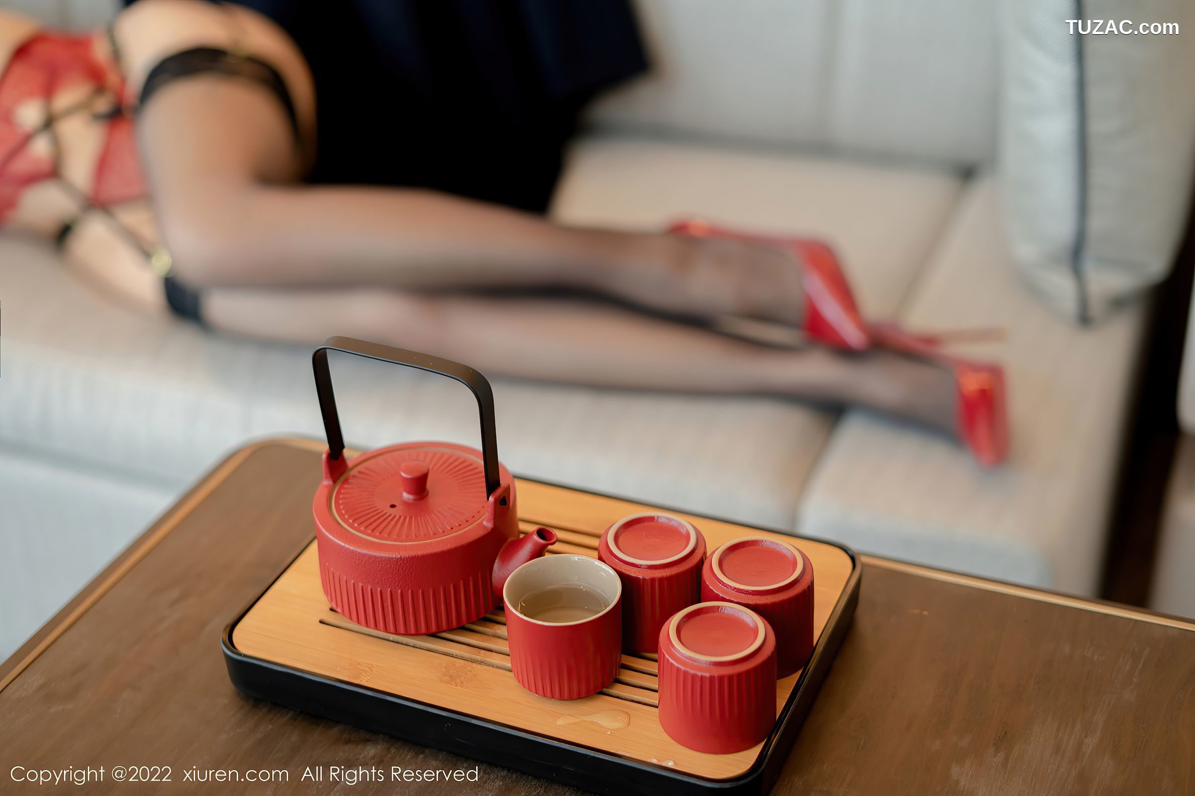 XiuRen秀人网-4886-果儿Victoria-西双版纳旅拍蕾丝内衣黑丝吊带袜-2022.04.19