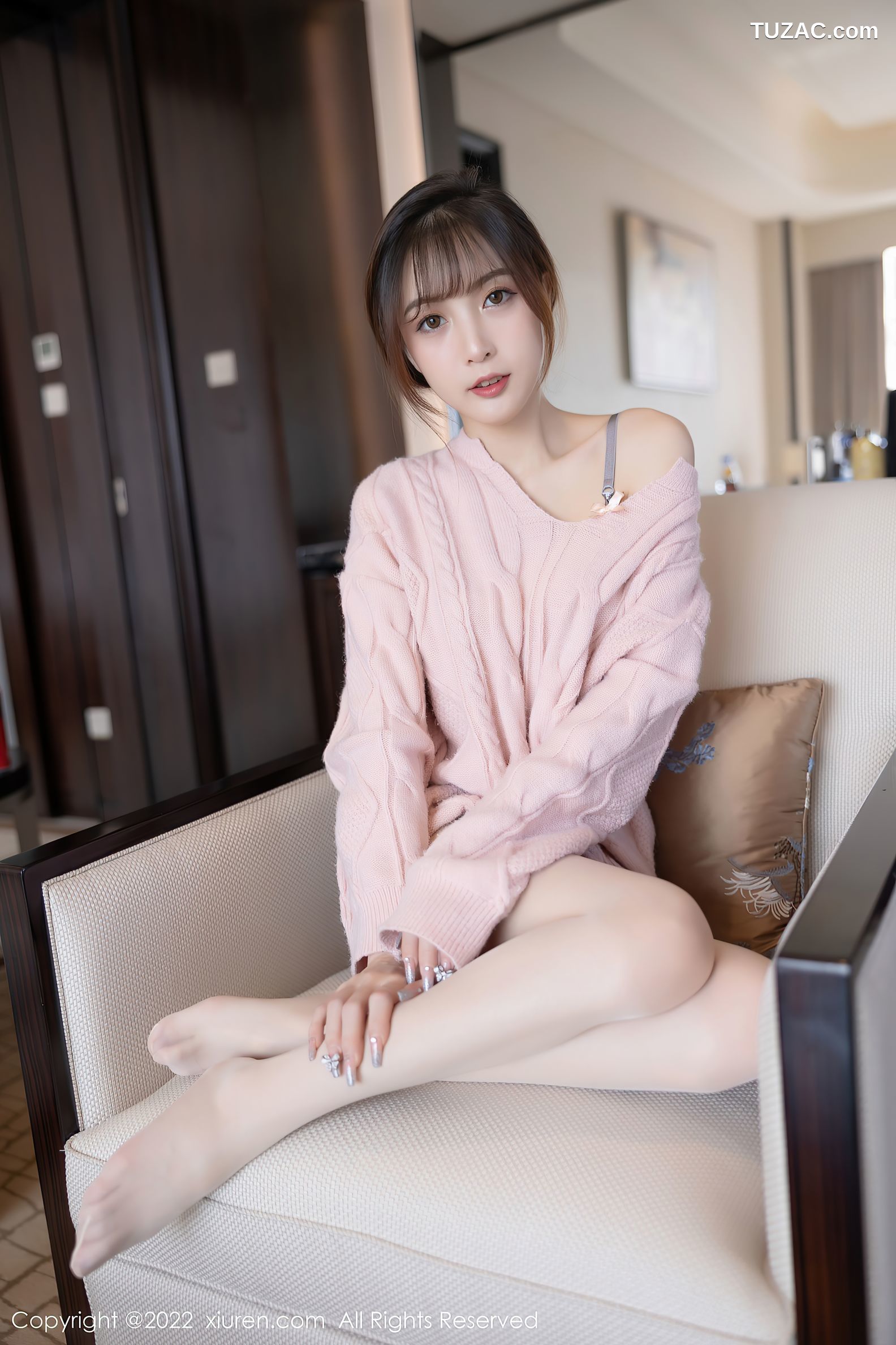 XiuRen秀人网-4902-林星阑-粉色长袖毛衣蓝色蕾丝内衣原色丝袜-2022.04.21