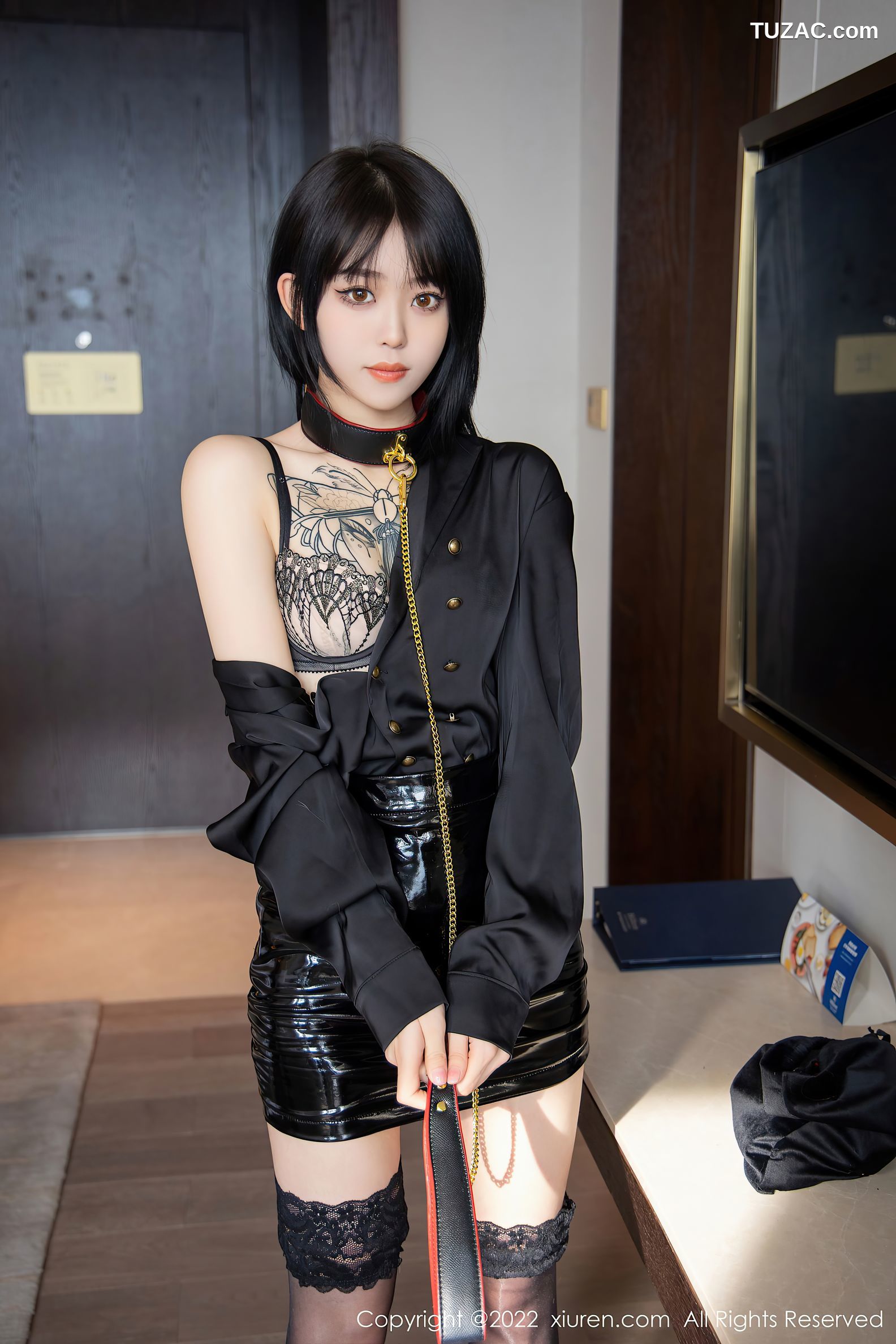 XiuRen秀人网-4927-奶瓶-黑色皮裙性感蕾丝内衣蕾丝袜-2022.04.26