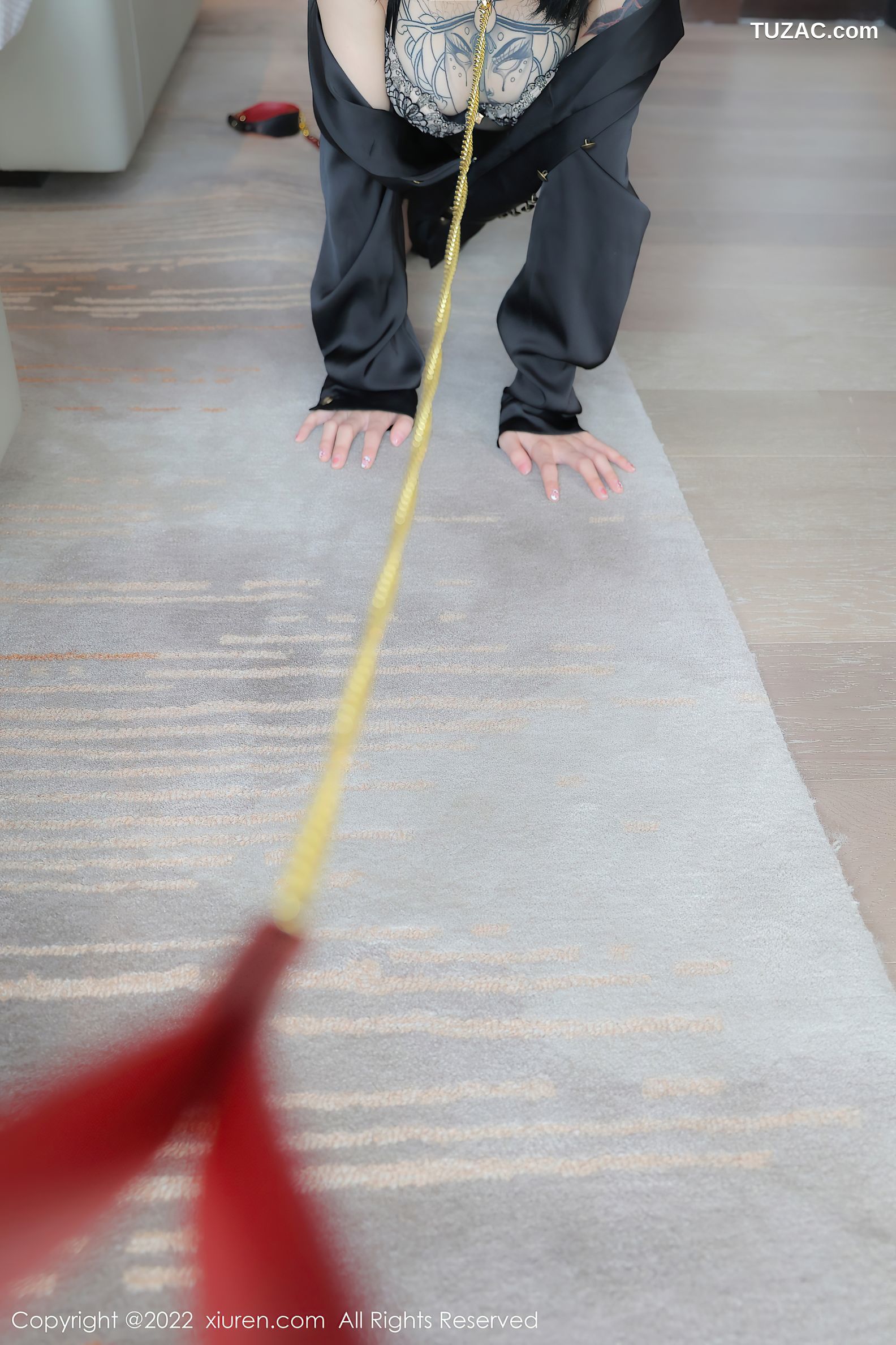 XiuRen秀人网-4927-奶瓶-黑色皮裙性感蕾丝内衣蕾丝袜-2022.04.26