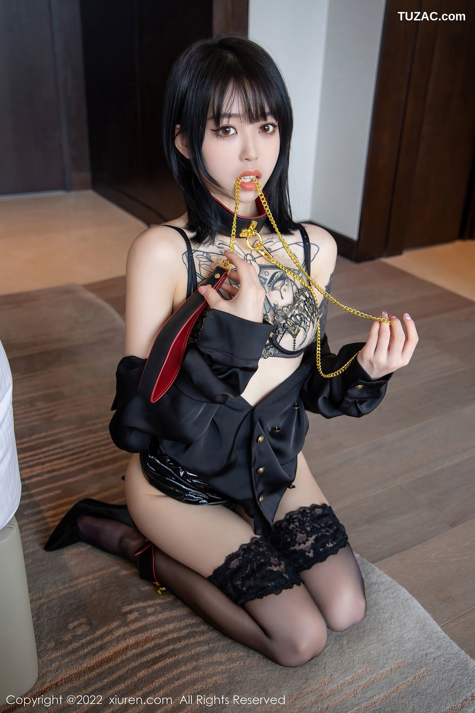 XiuRen秀人网-4927-奶瓶-黑色皮裙性感蕾丝内衣蕾丝袜-2022.04.26