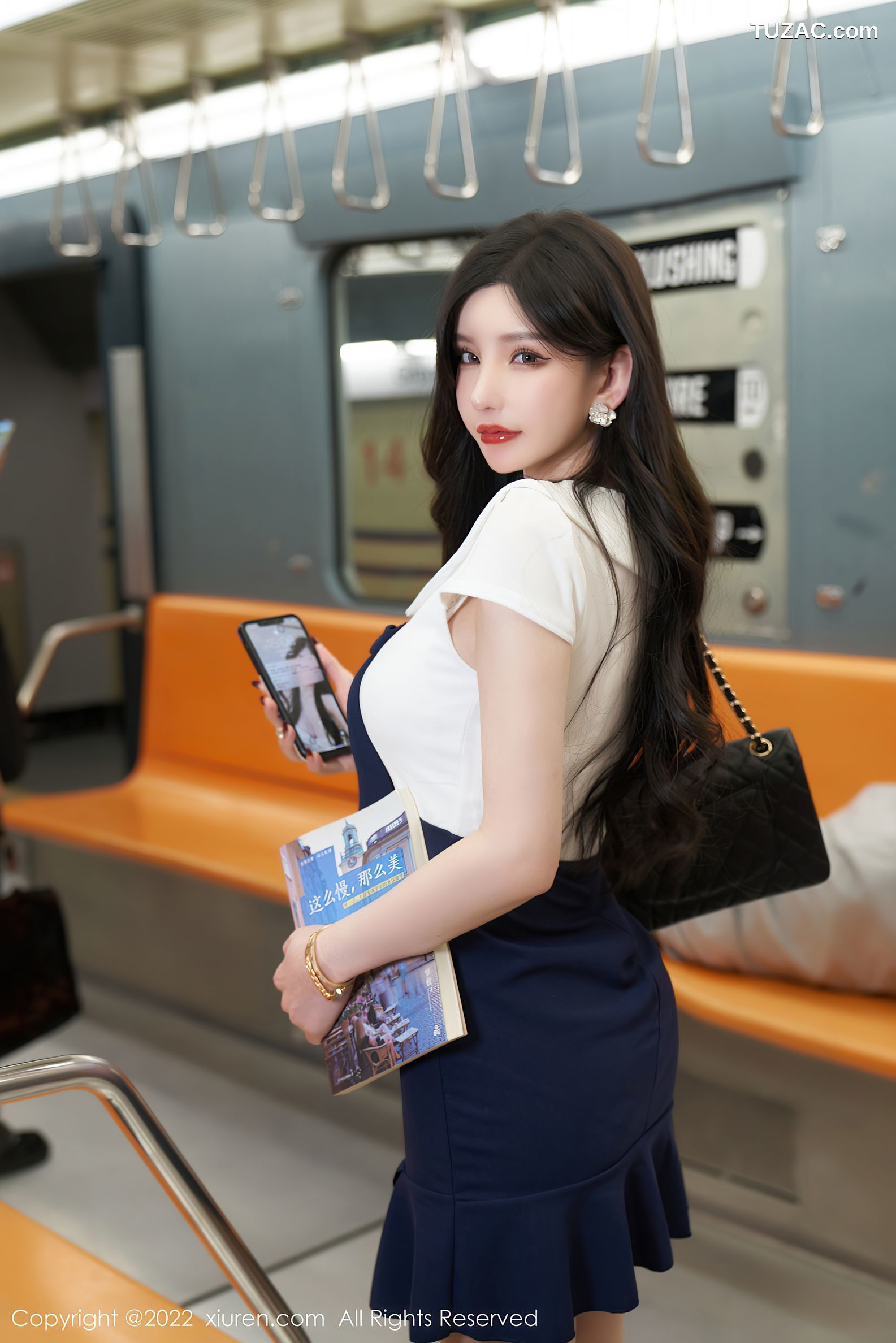 XiuRen秀人网-4979-周于希Sally-地铁故事主题性感连衣短裙-2022.05.07