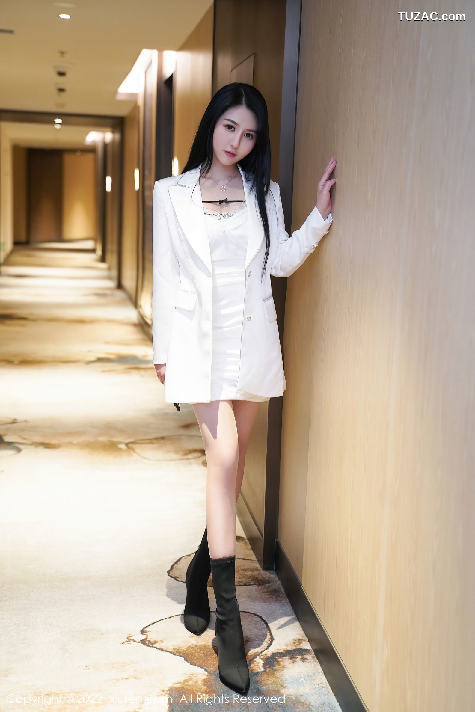 XiuRen秀人网-4991-Fairy如歌-性感白色职业装黑色内衣超薄肉丝-2022.05.11