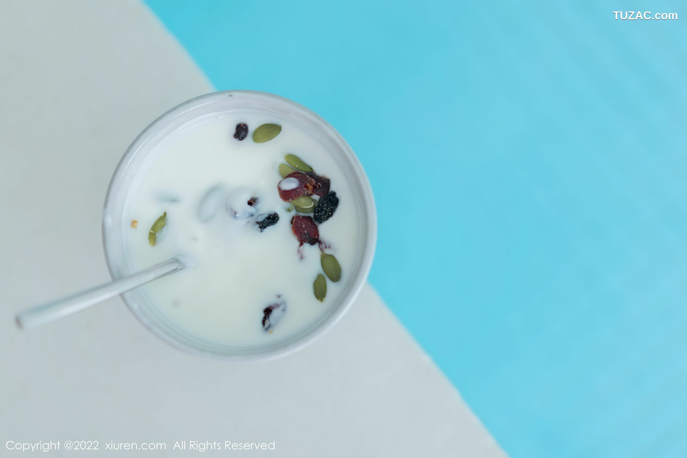 XiuRen-No.5026-小海臀Rena-红粉色轻透网纱白色丝袜