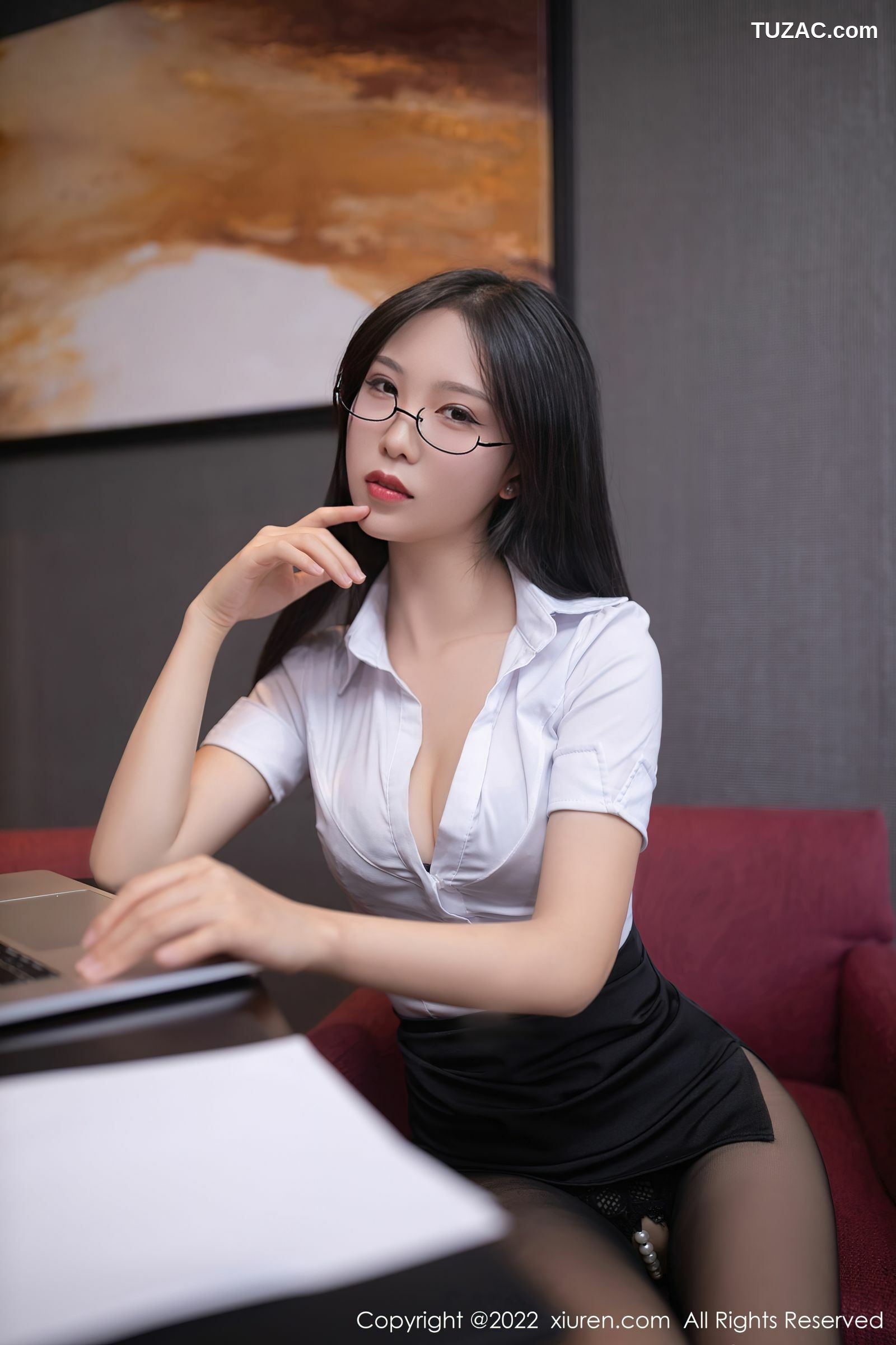 XiuRen-No.5086-利世-白衬黑短裙黑蕾丝黑丝