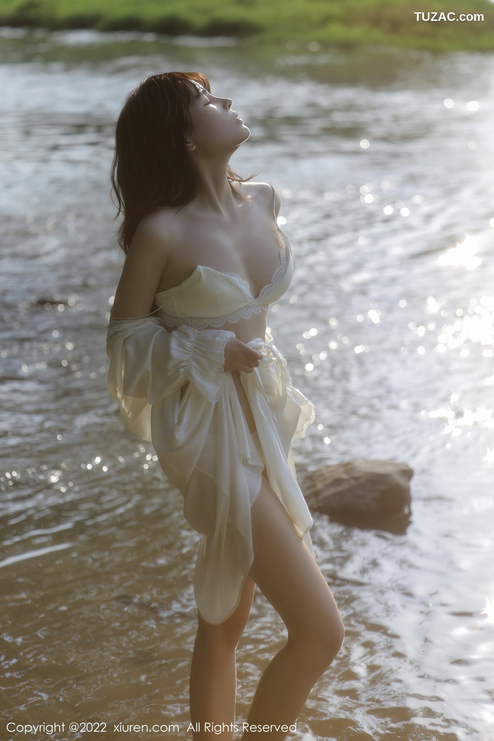 XiuRen-No.5098-许嘉欣-白色轻透衬衫白蕾丝