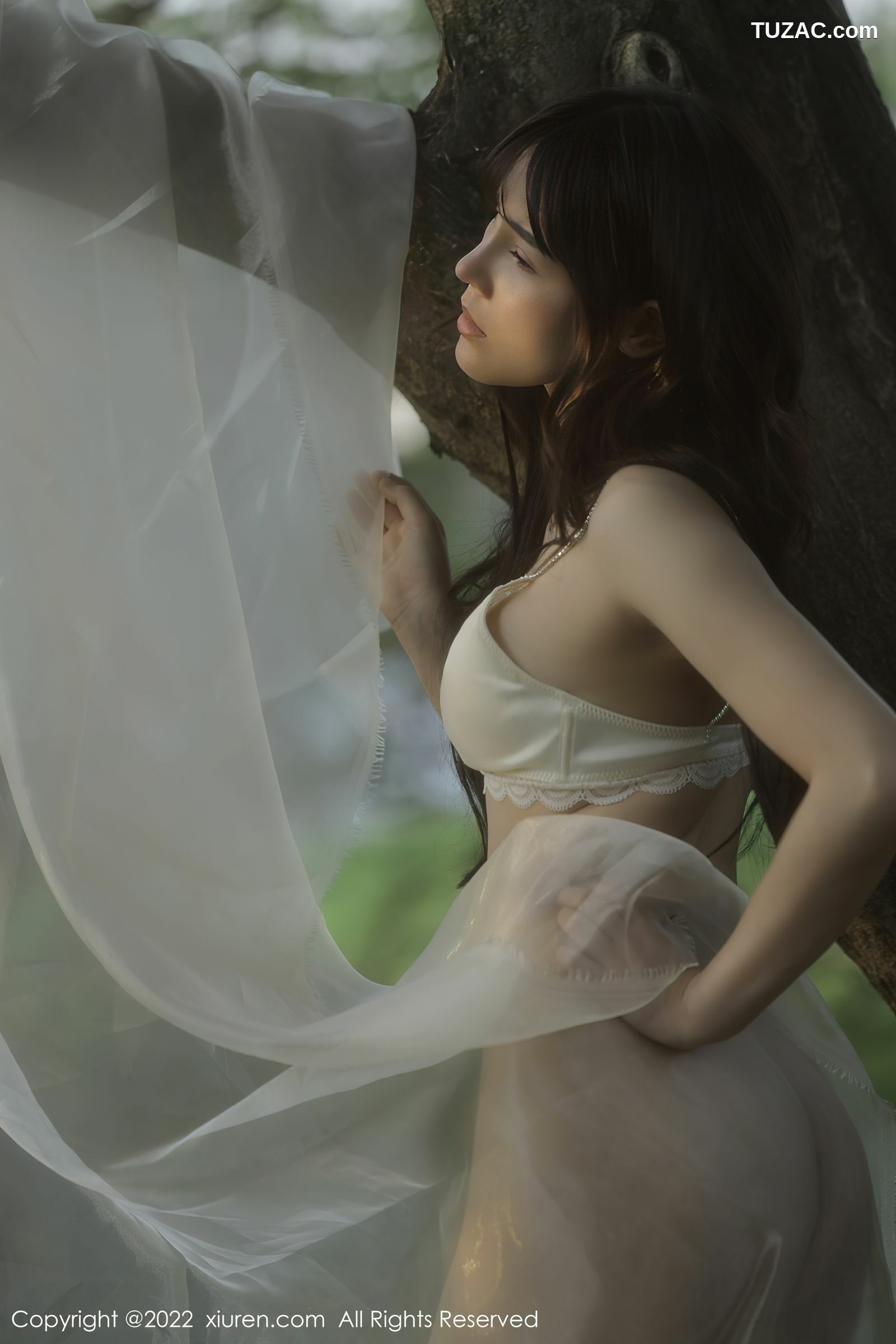 XiuRen-No.5098-许嘉欣-白色轻透衬衫白蕾丝